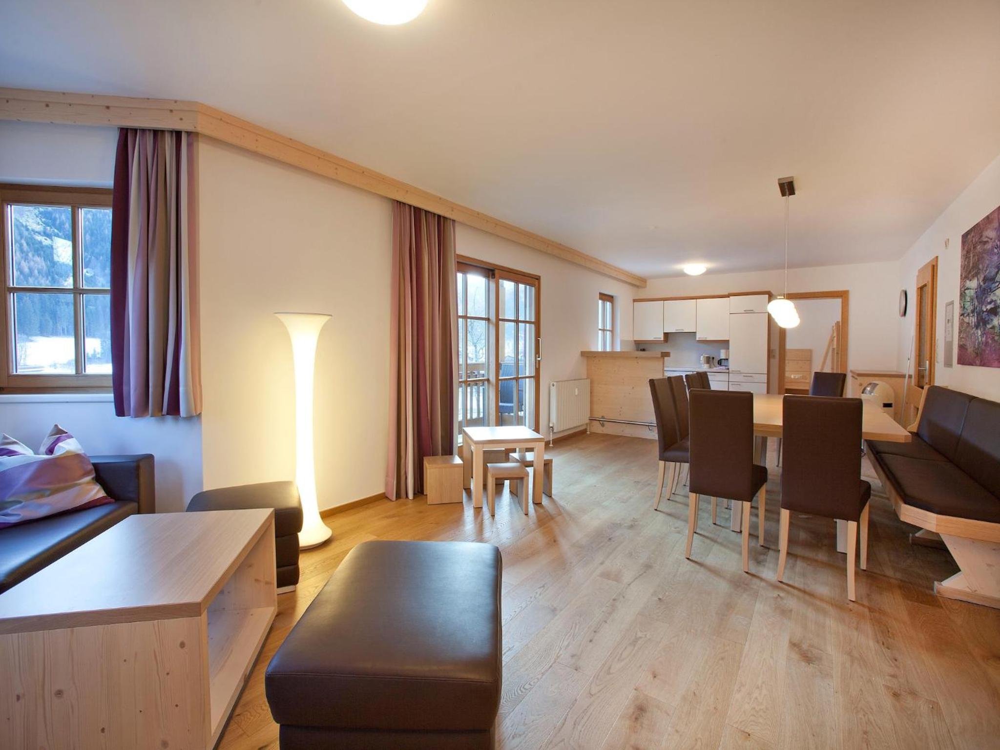 Apartment in Wald im Pinzgau near the ski lifts