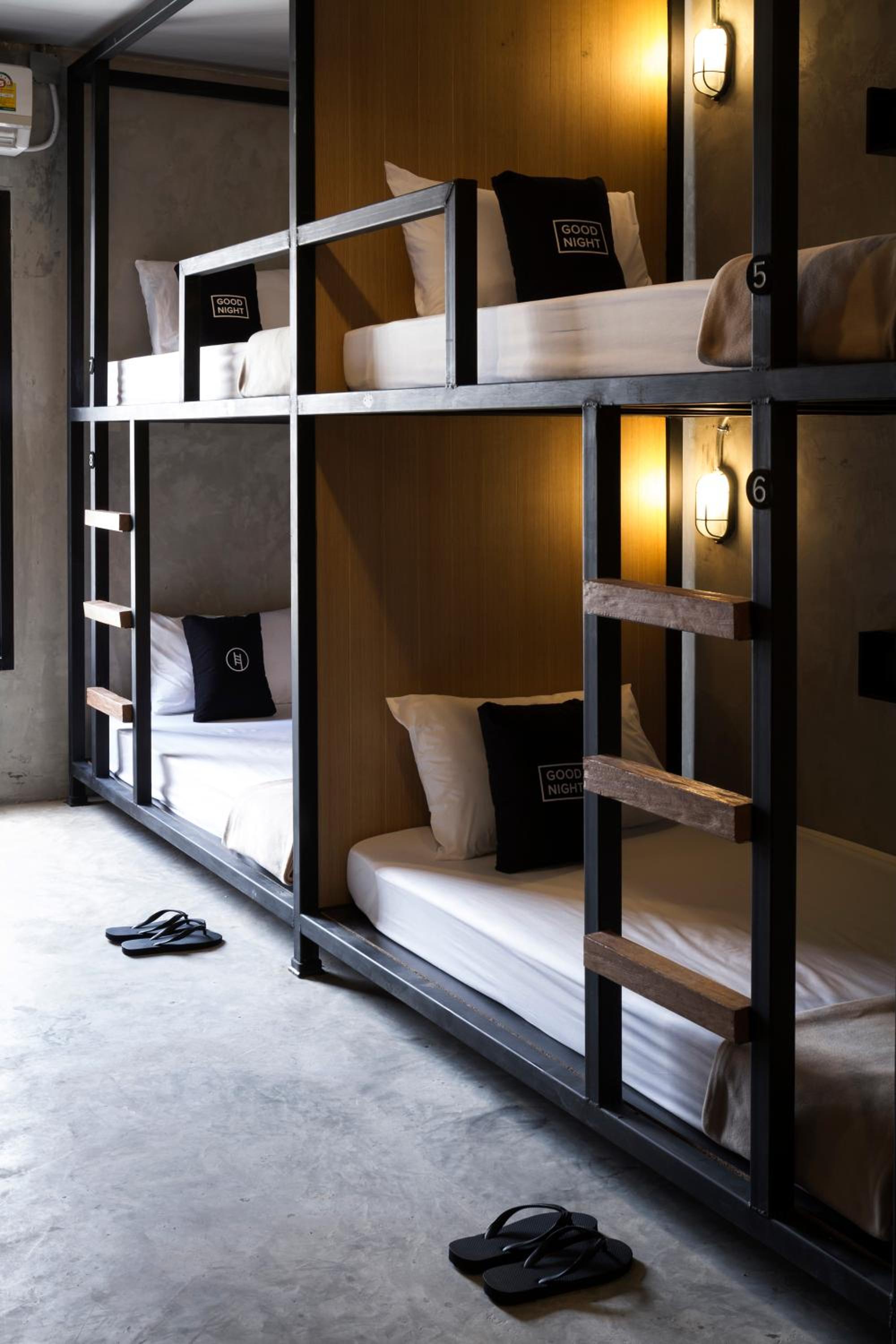 BED STATION Hostel Ratchthewi
