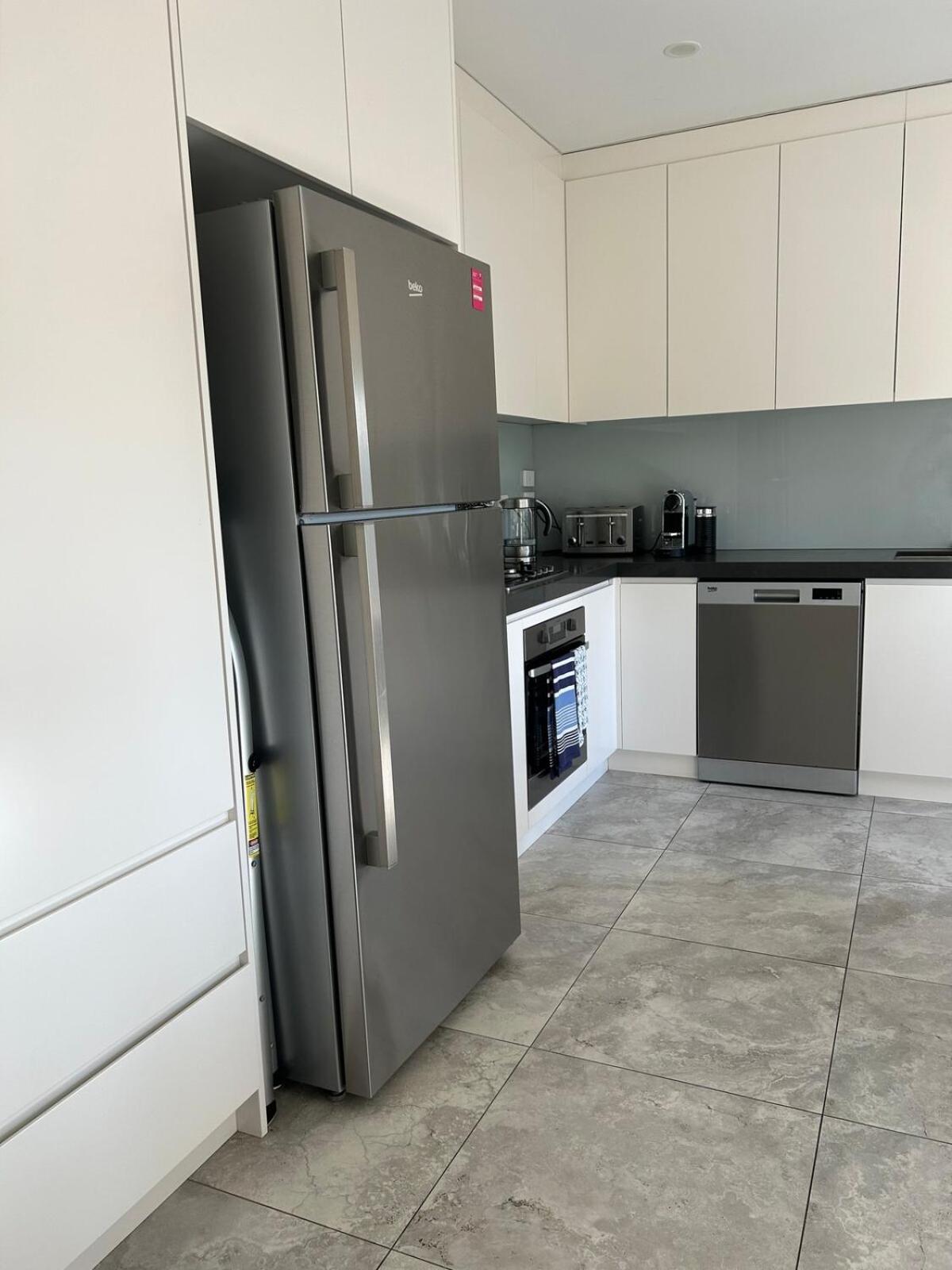 Manly Modern 3 Bedroom Home - Upper Duplex