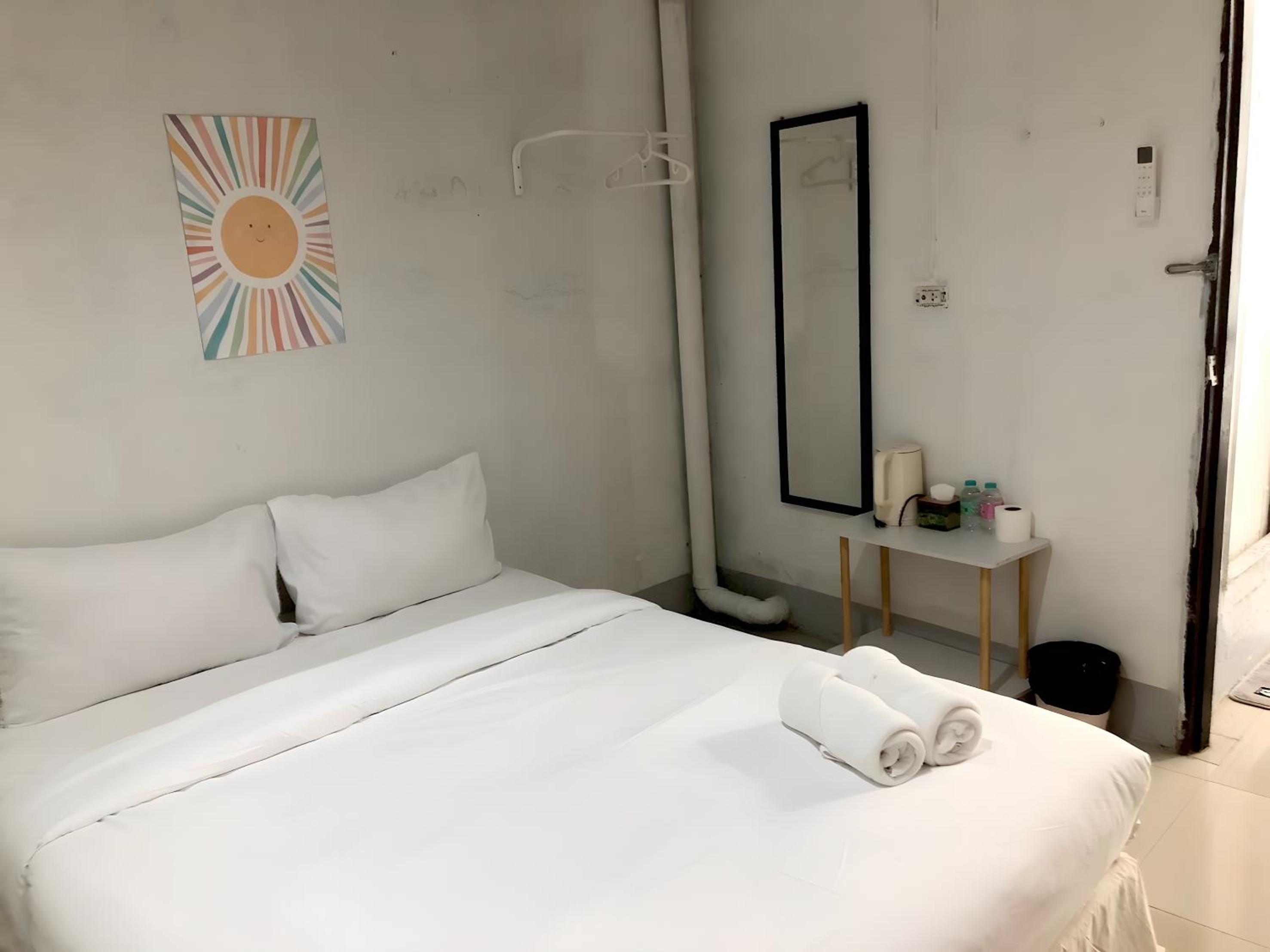 XX Oh My Nap- Sukhumvit Soi 3 BTS Nana