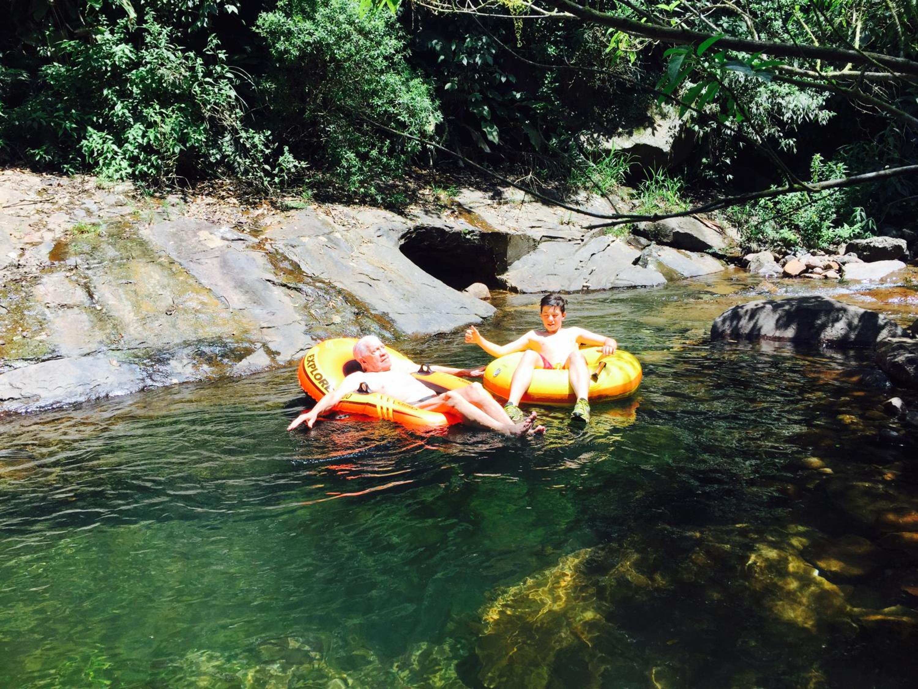 Cachoeira dos Borges Cabanas e Parque