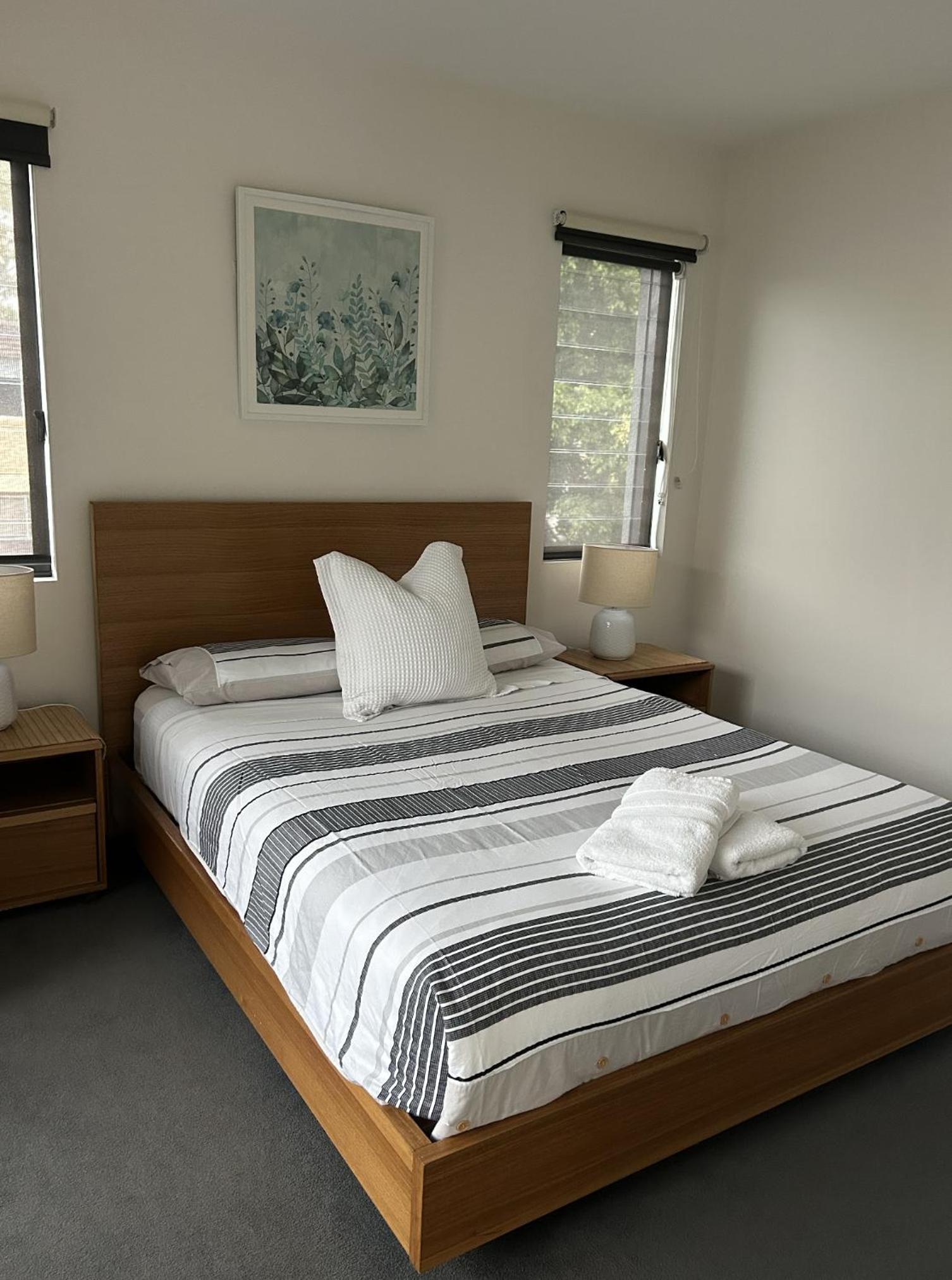 Manly Modern 3 Bedroom Home - Upper Duplex