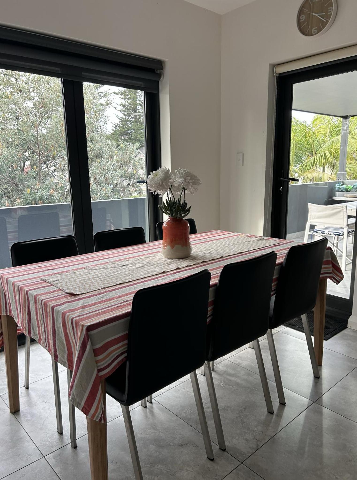 Manly Modern 3 Bedroom Home - Upper Duplex