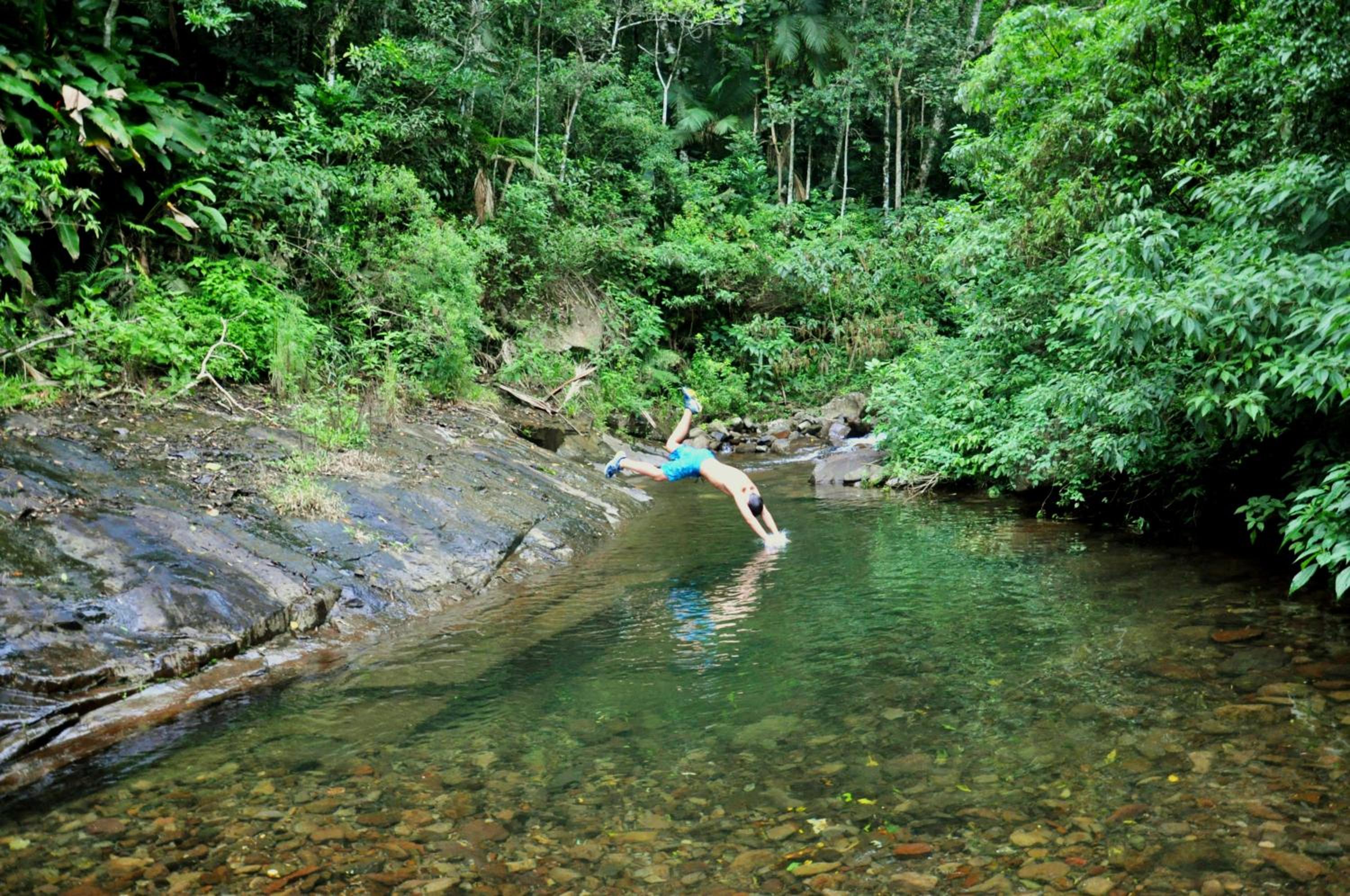 Cachoeira dos Borges Cabanas e Parque