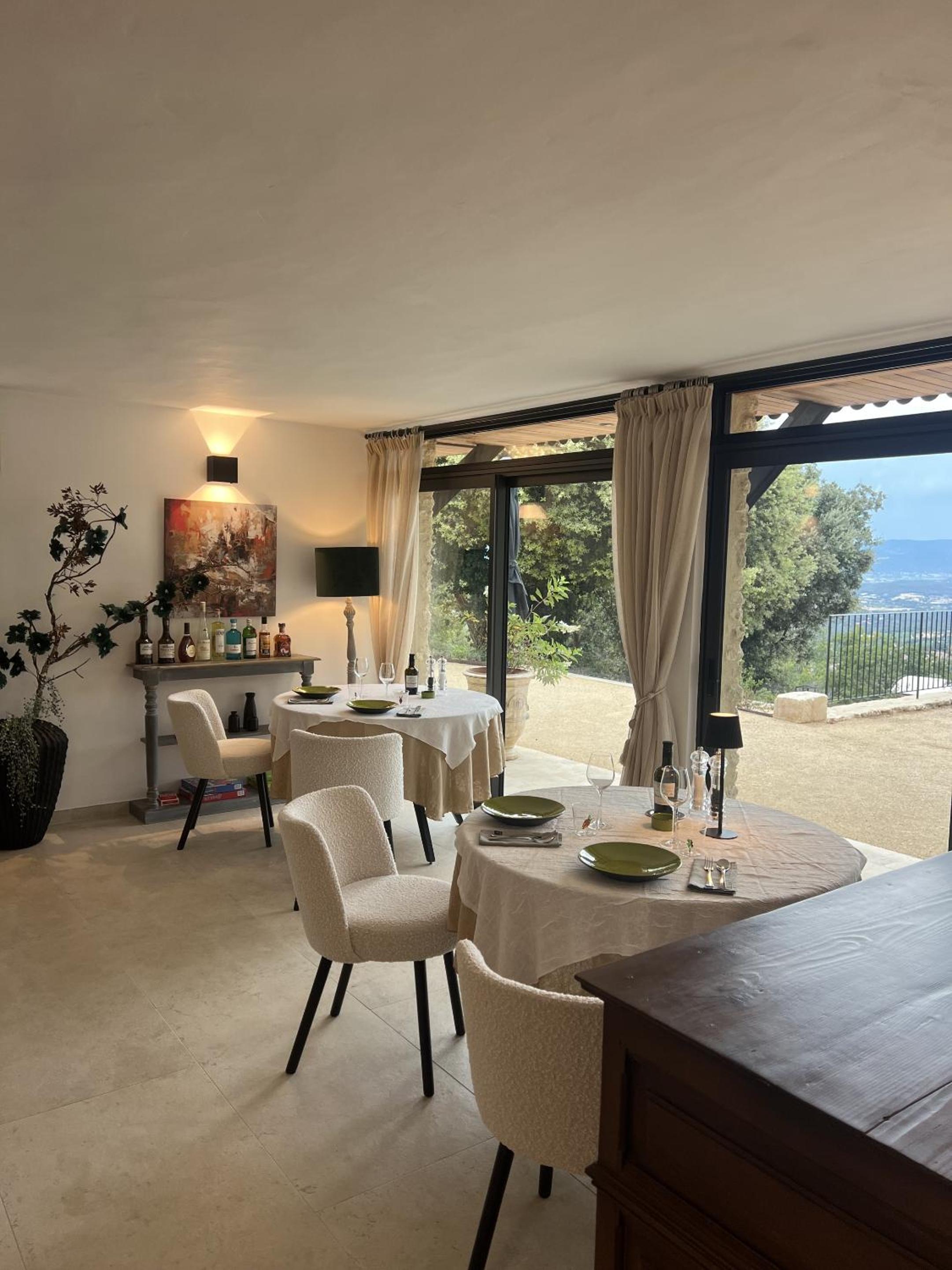 La Villa des Cedres