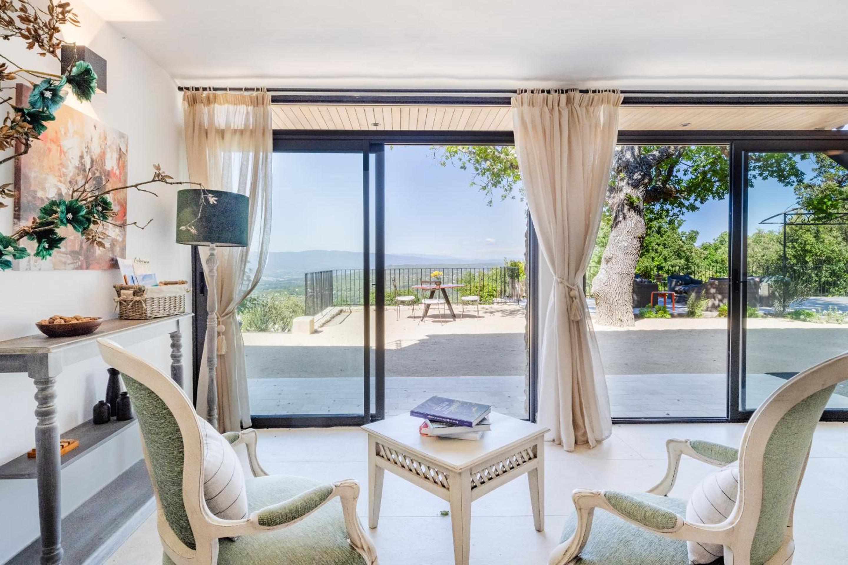 La Villa des Cedres