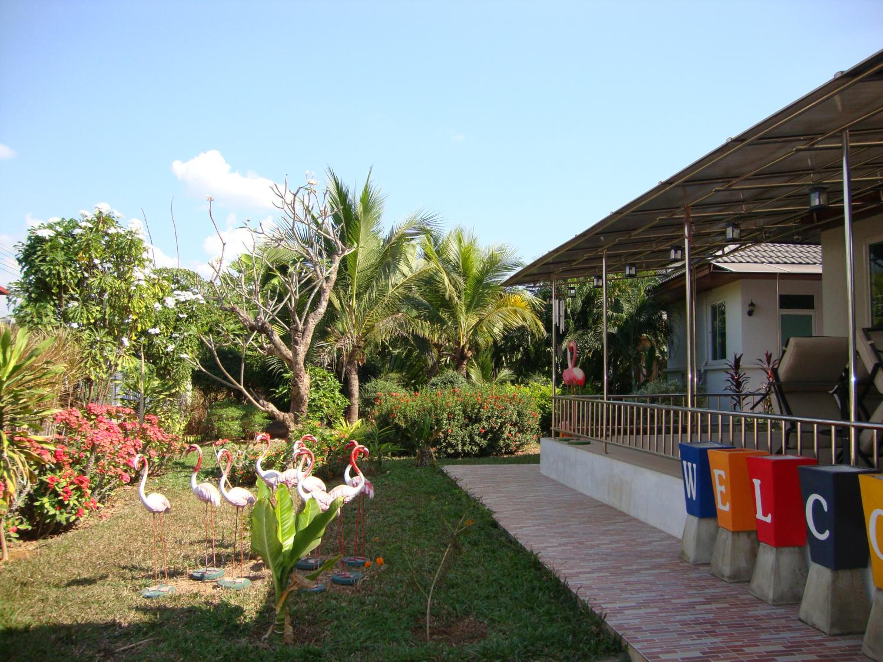 Nuch's Apple Guest House