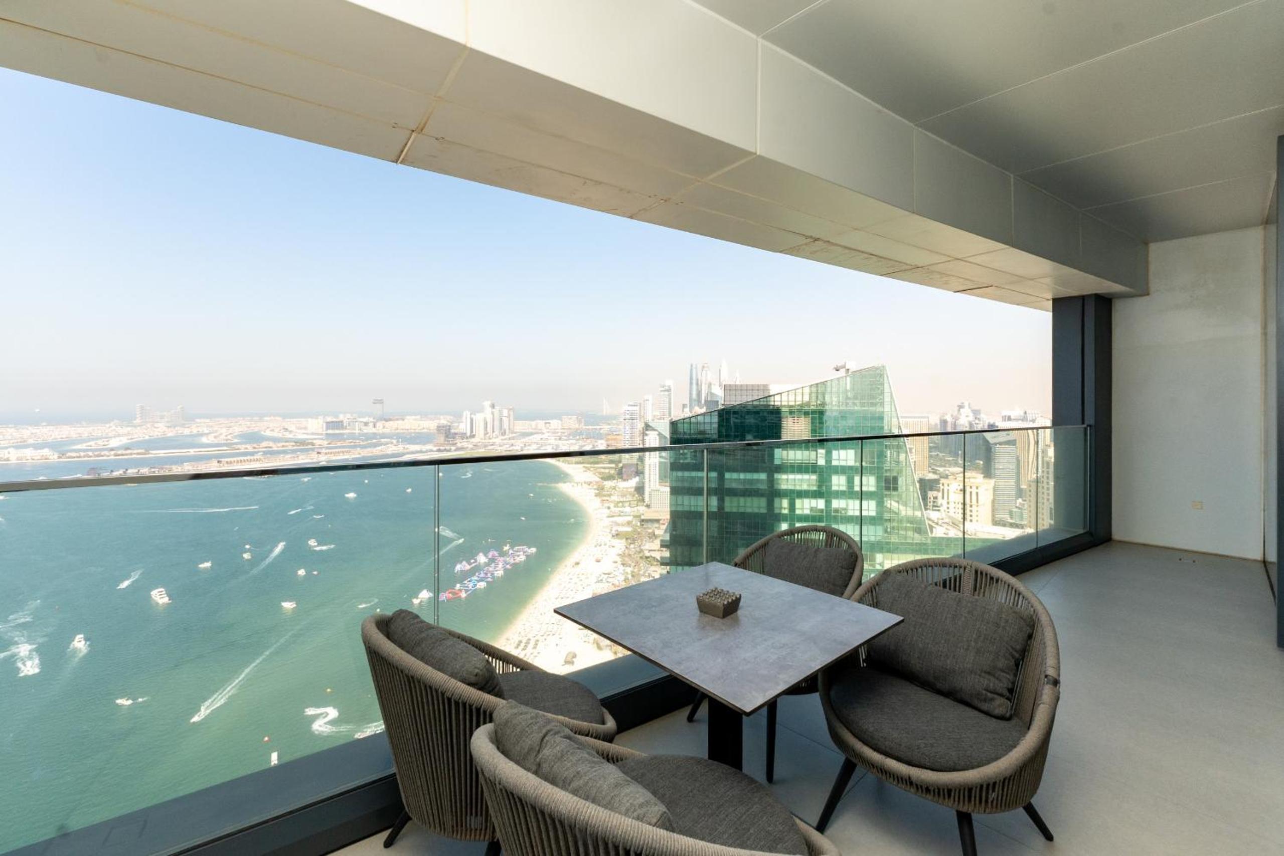 Address JBR Sea Views, Jumeirah Beach Residence, Dubai Marina - Mint Stay