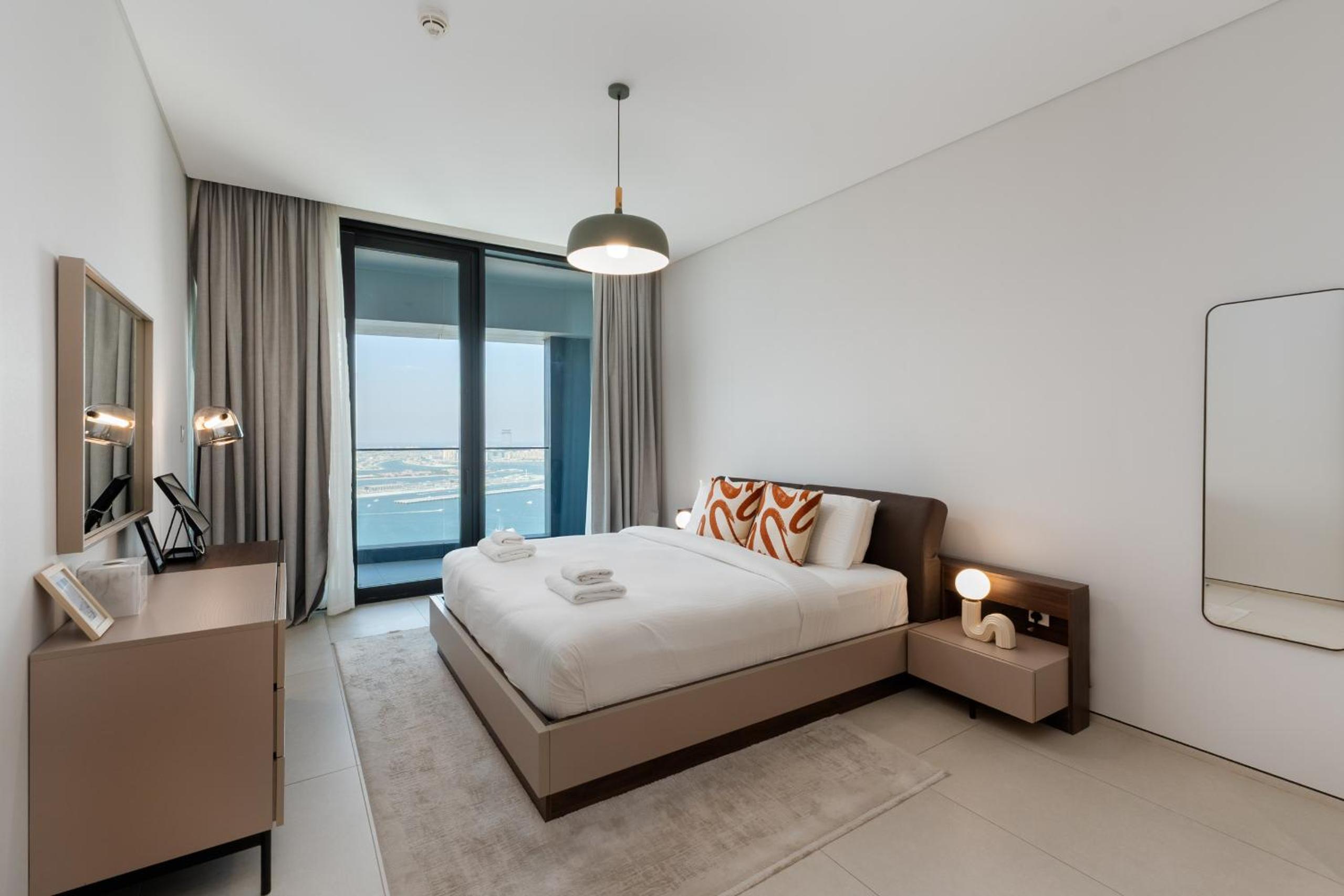 Address JBR Sea Views, Jumeirah Beach Residence, Dubai Marina - Mint Stay