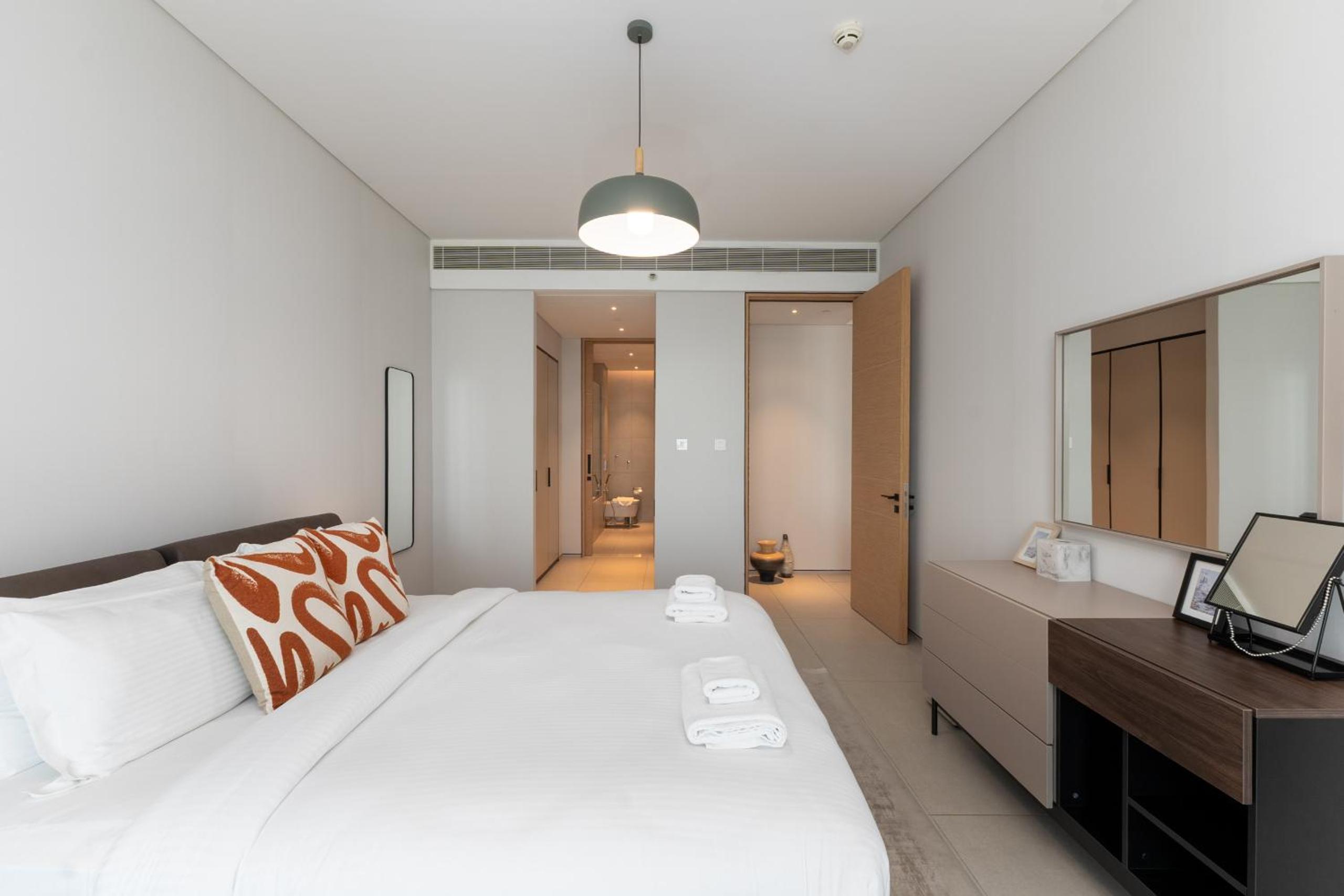 Address JBR Sea Views, Jumeirah Beach Residence, Dubai Marina - Mint Stay