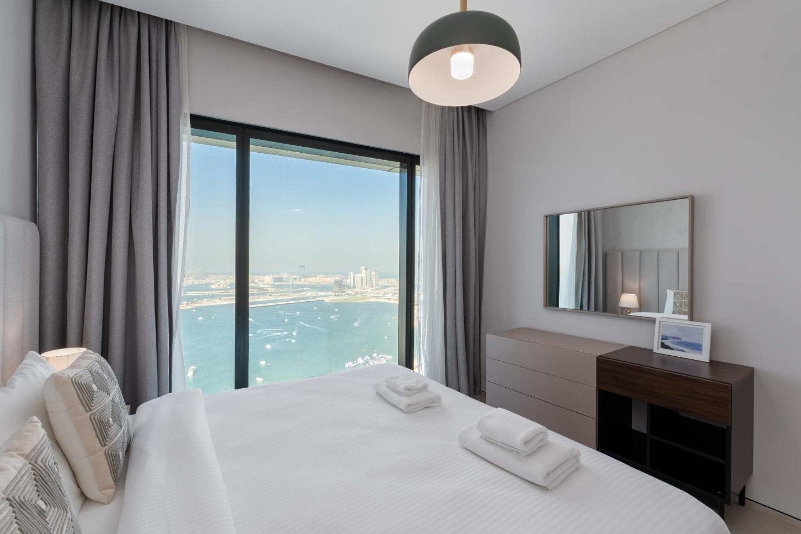 Address JBR Sea Views, Jumeirah Beach Residence, Dubai Marina - Mint Stay