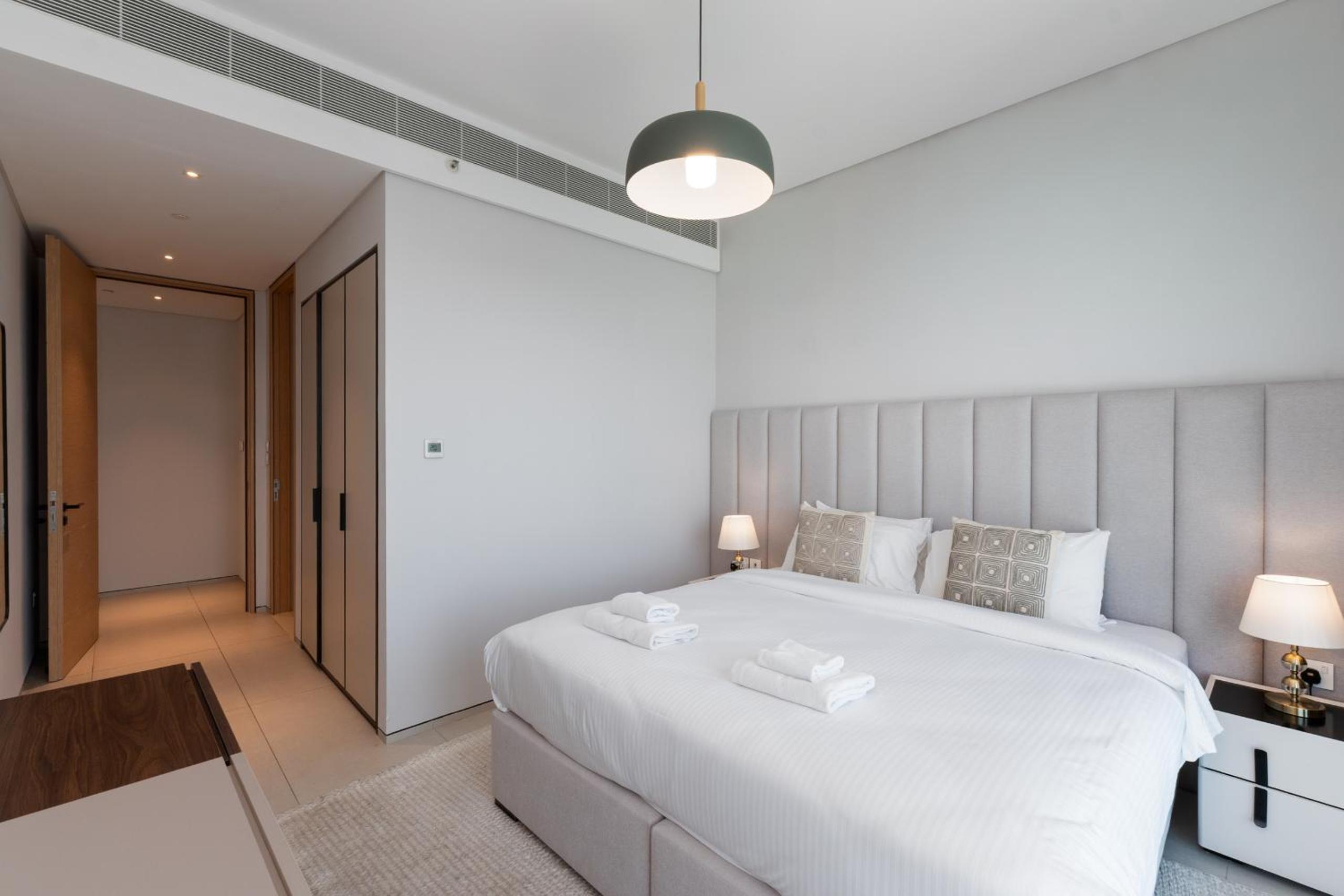 Address JBR Sea Views, Jumeirah Beach Residence, Dubai Marina - Mint Stay