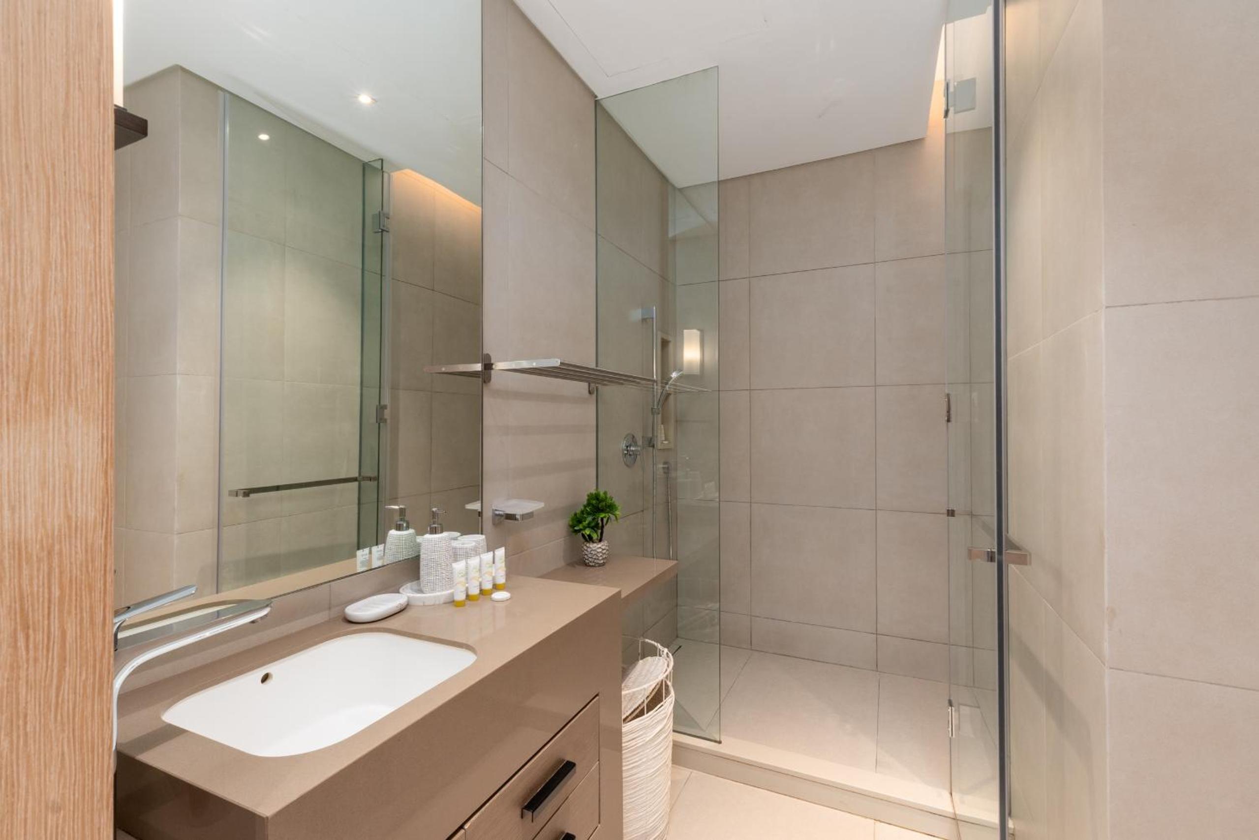 Address JBR Sea Views, Jumeirah Beach Residence, Dubai Marina - Mint Stay