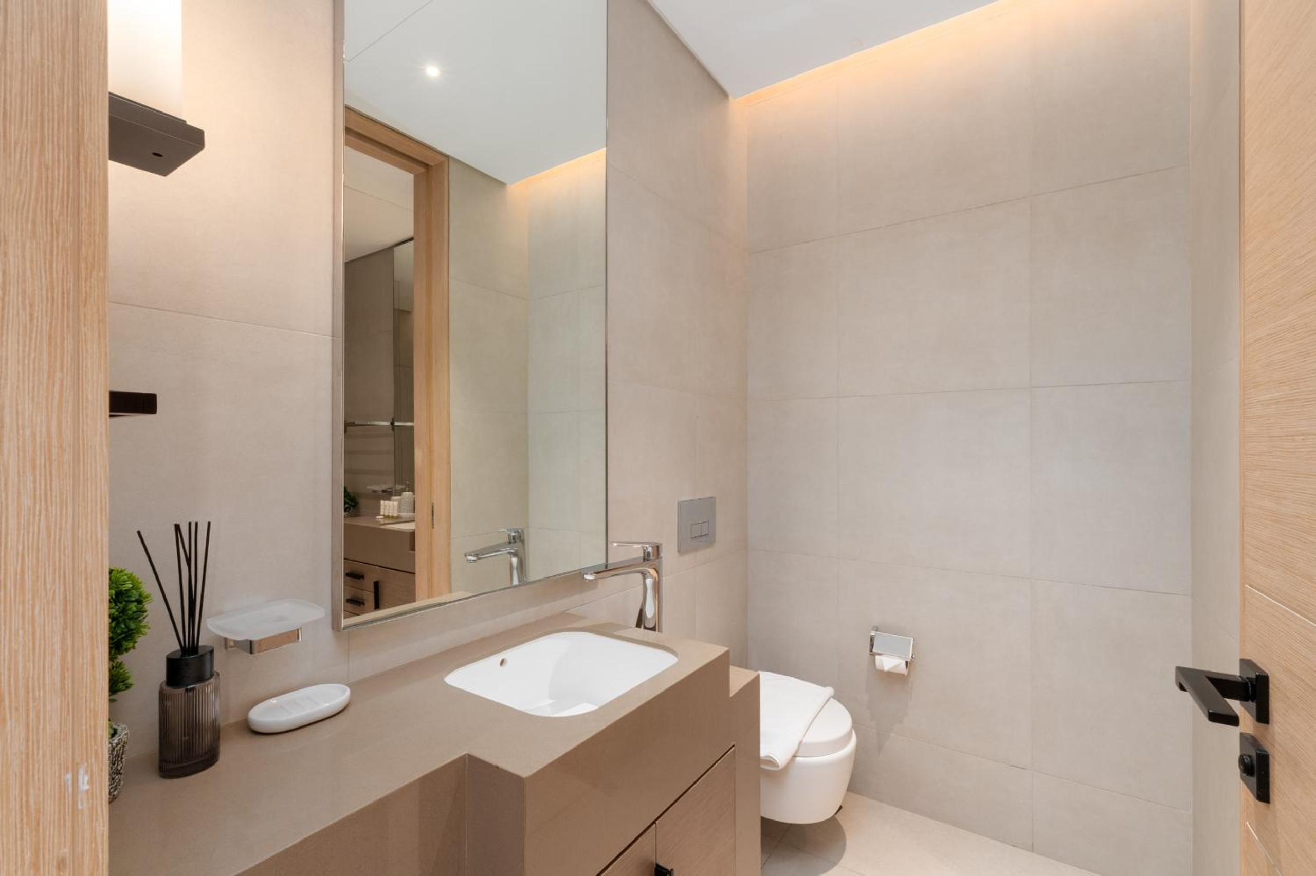 Address JBR Sea Views, Jumeirah Beach Residence, Dubai Marina - Mint Stay