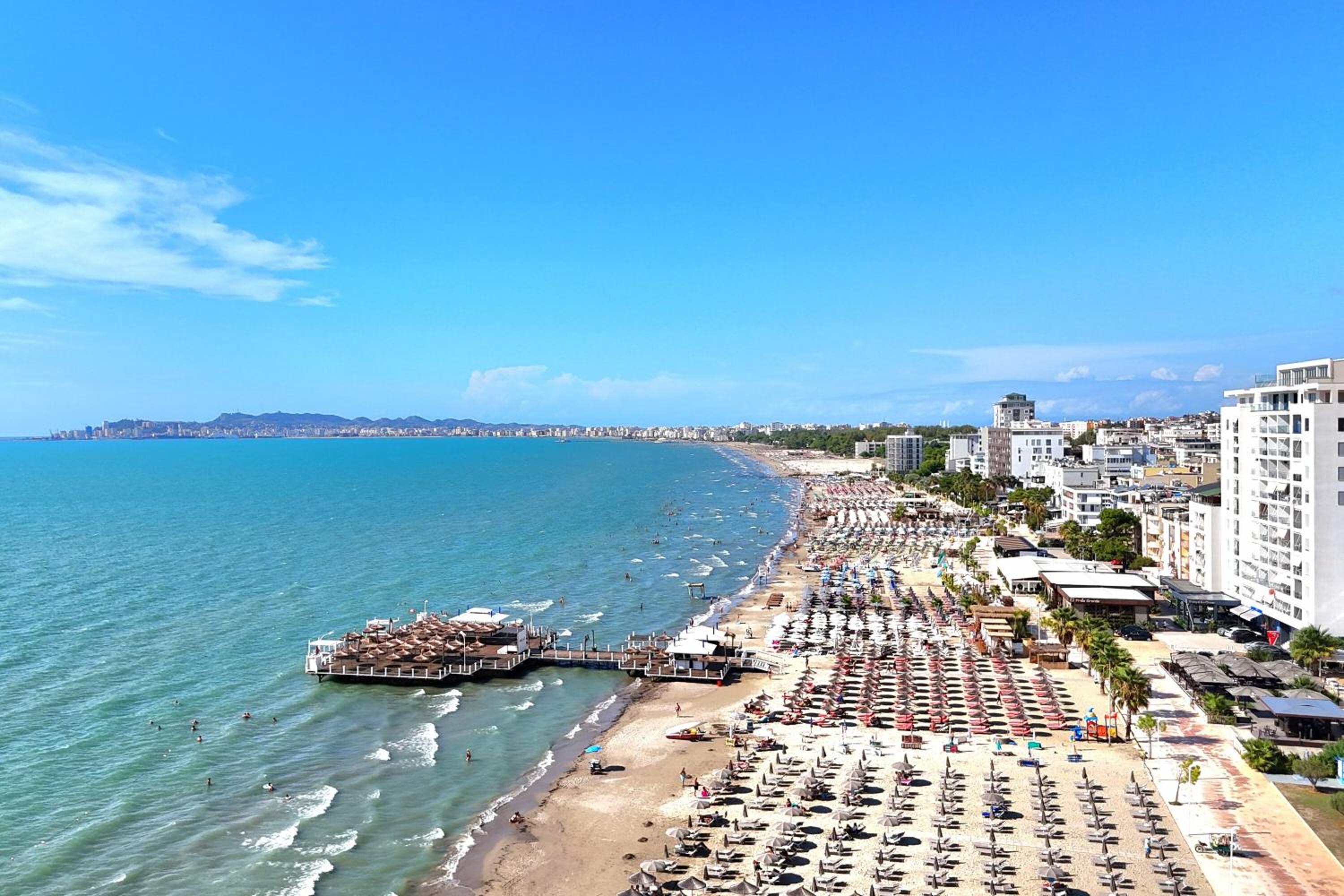 Brisa Del Mar Beachfront Apartment 116 - Happy Rentals