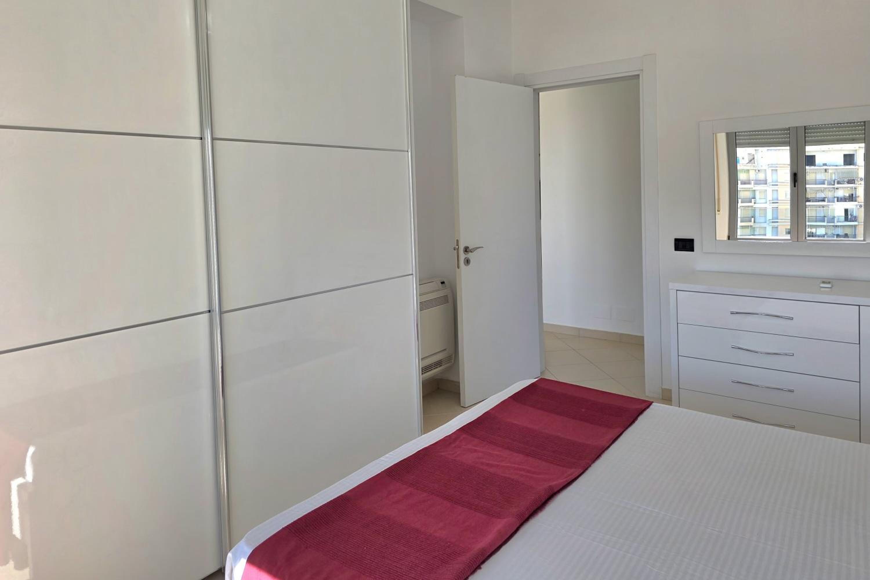 Brisa Del Mar Beachfront Apartment 116 - Happy Rentals