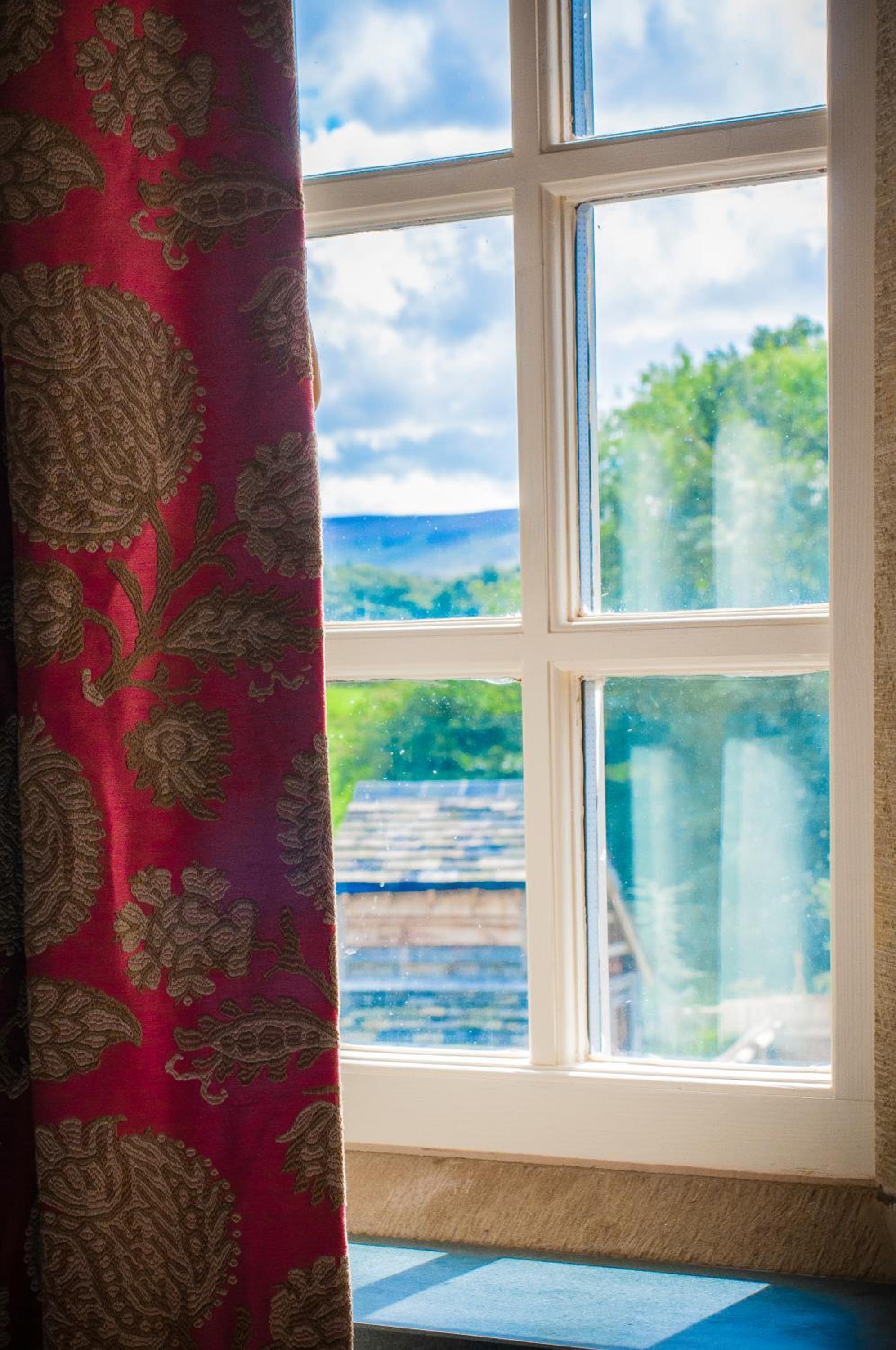 The Fleece Inn view 4