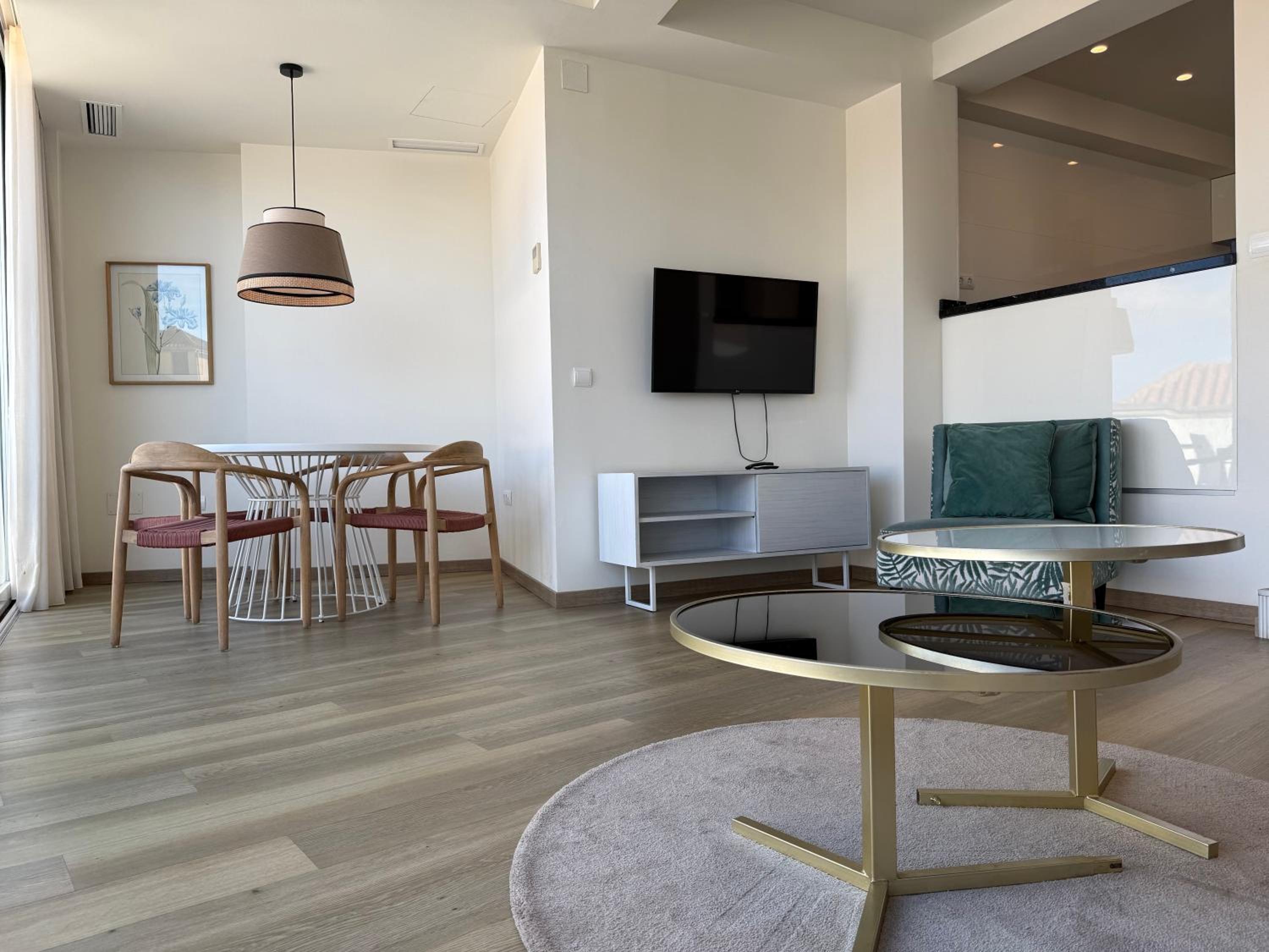 Souviron de Torres by Caleta Homes
