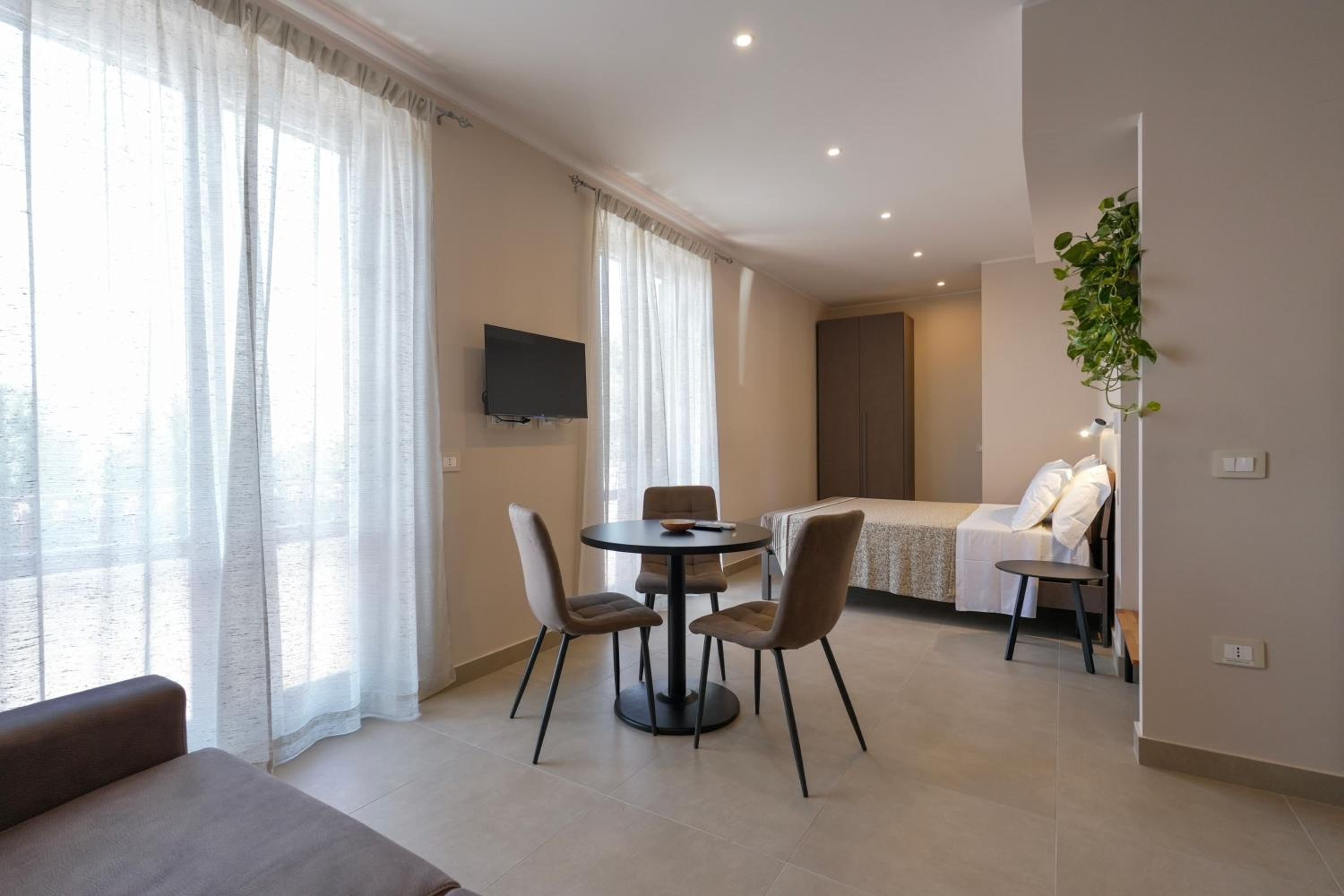 Domus Fabia - Rooms & Apartments