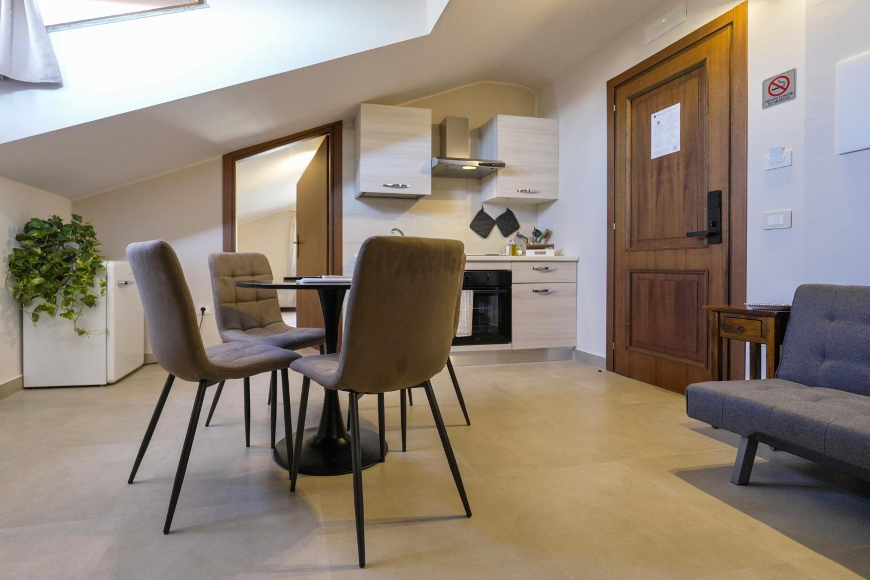 Domus Fabia - Rooms & Apartments