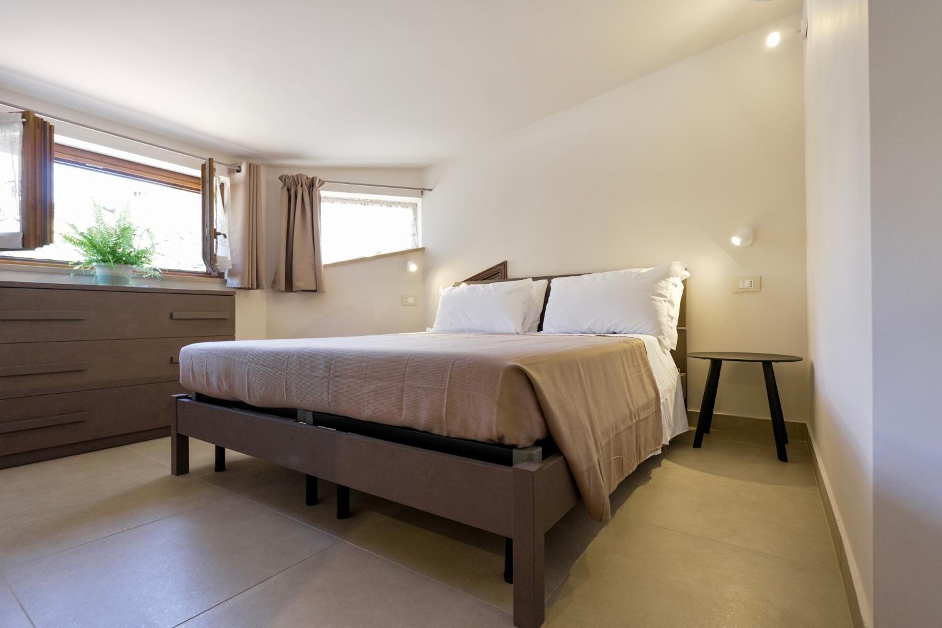 Domus Fabia - Rooms & Apartments