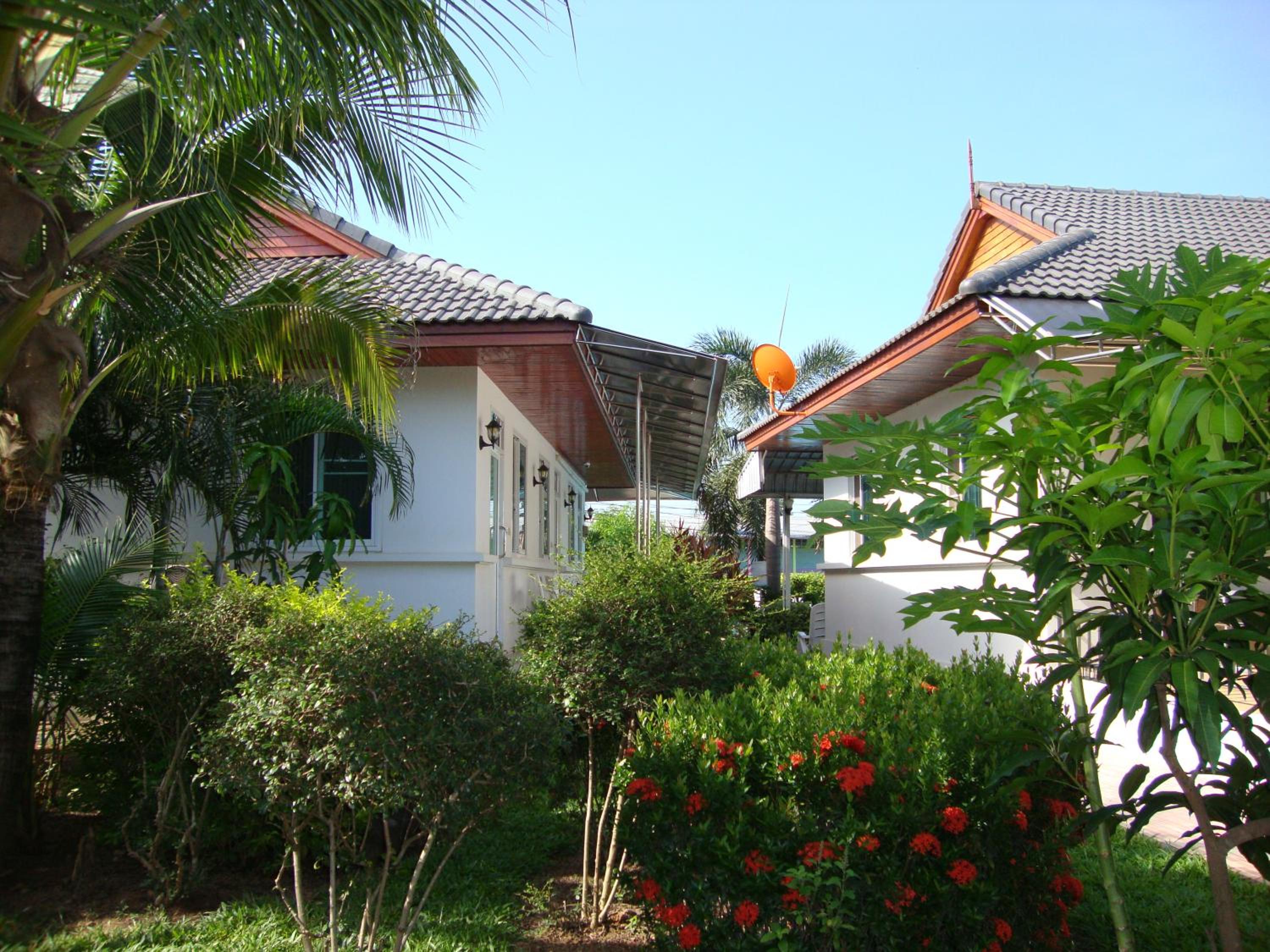 Nuch's Apple Guest House