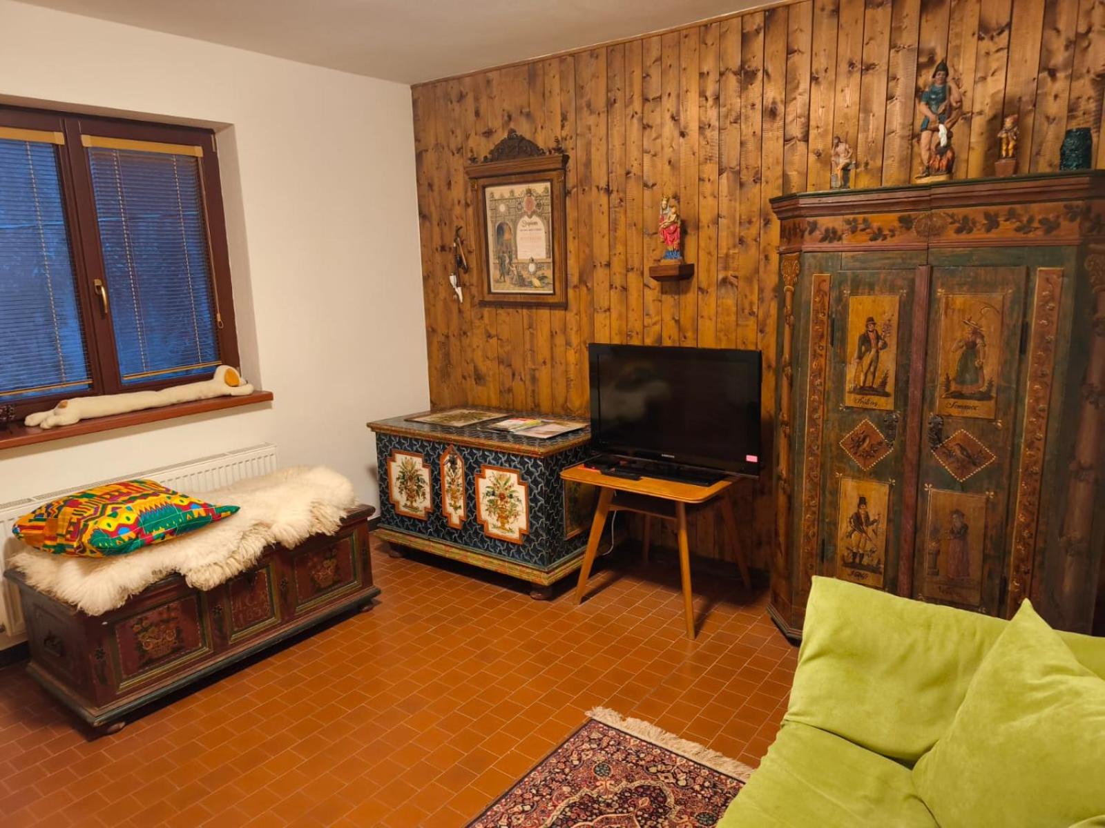 The House Next to the Forest - LAKMAT