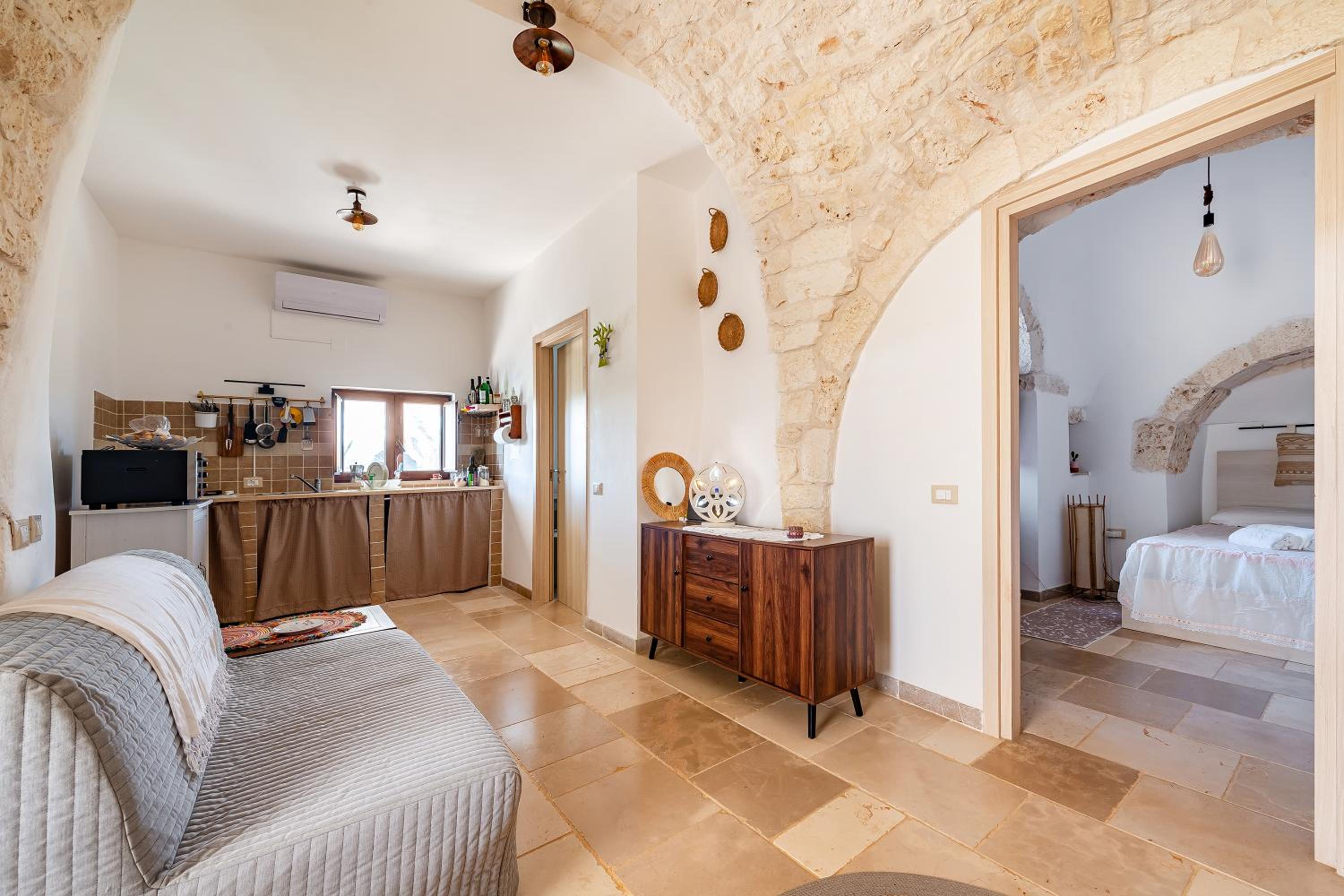 Trullo ConoSolo With Pool - Happy Rentals