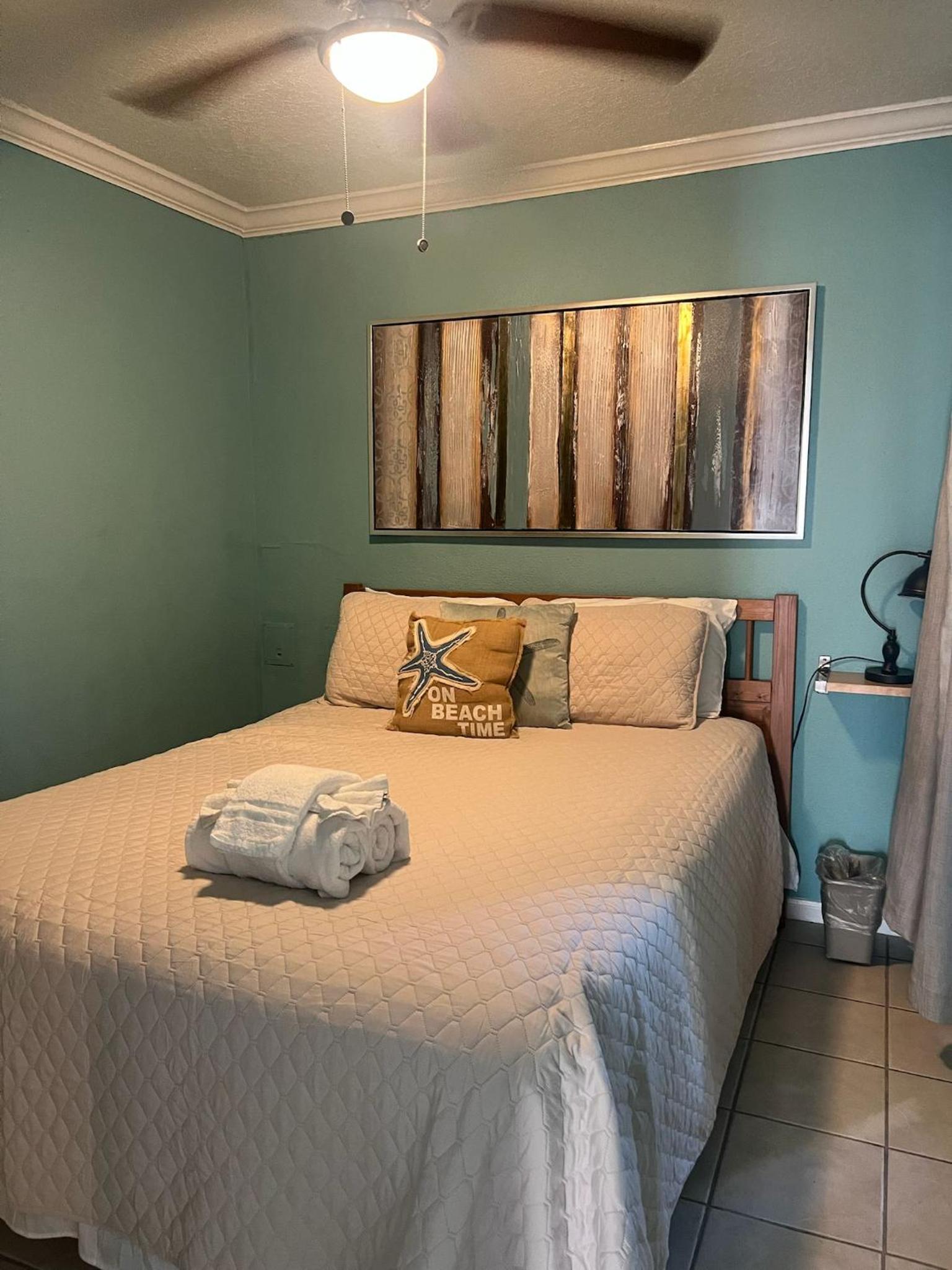 Ocean Views - Heated Pool - Hot Tub - Corner Unit - steps to beach - SS 29