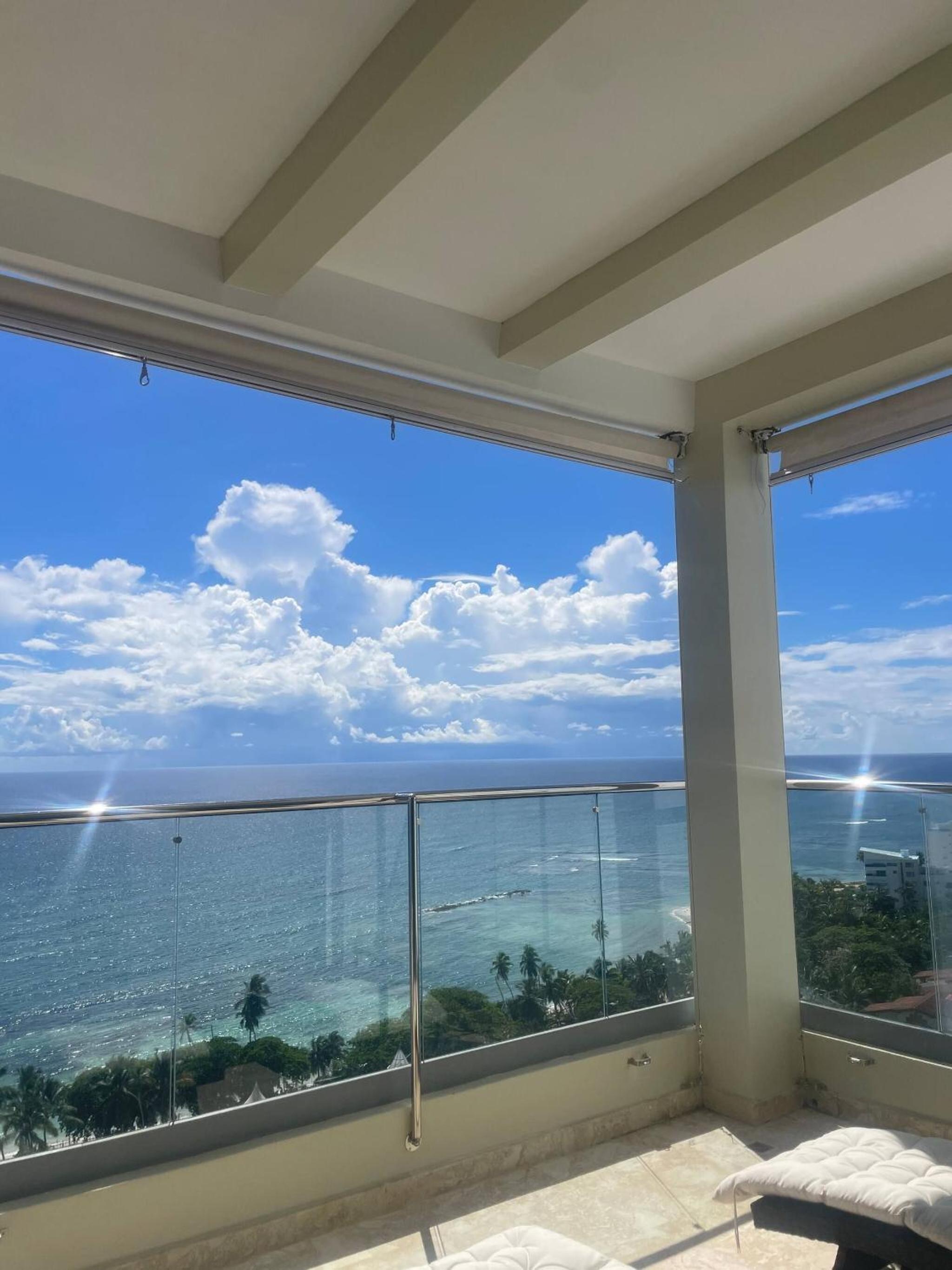 JuanDolio Penthouse 3 bedrooms Beachfront frente a hemingway