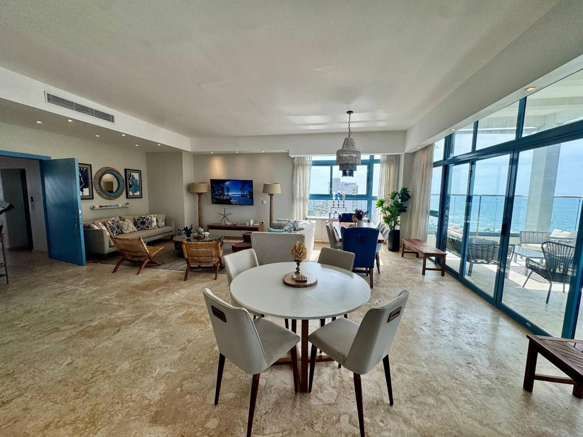 JuanDolio Penthouse 3 bedrooms Beachfront frente a hemingway