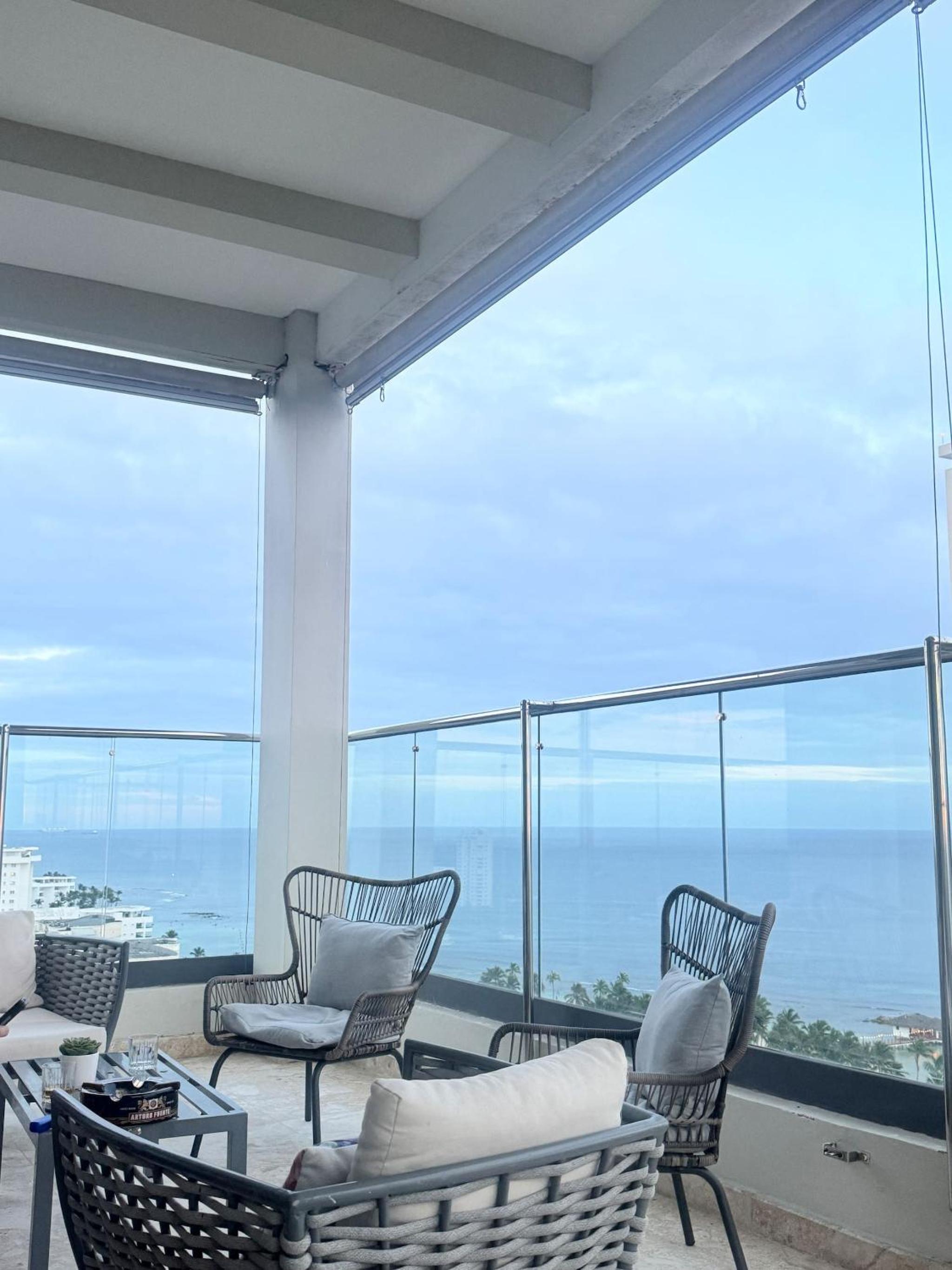 JuanDolio Penthouse 3 bedrooms Beachfront frente a hemingway
