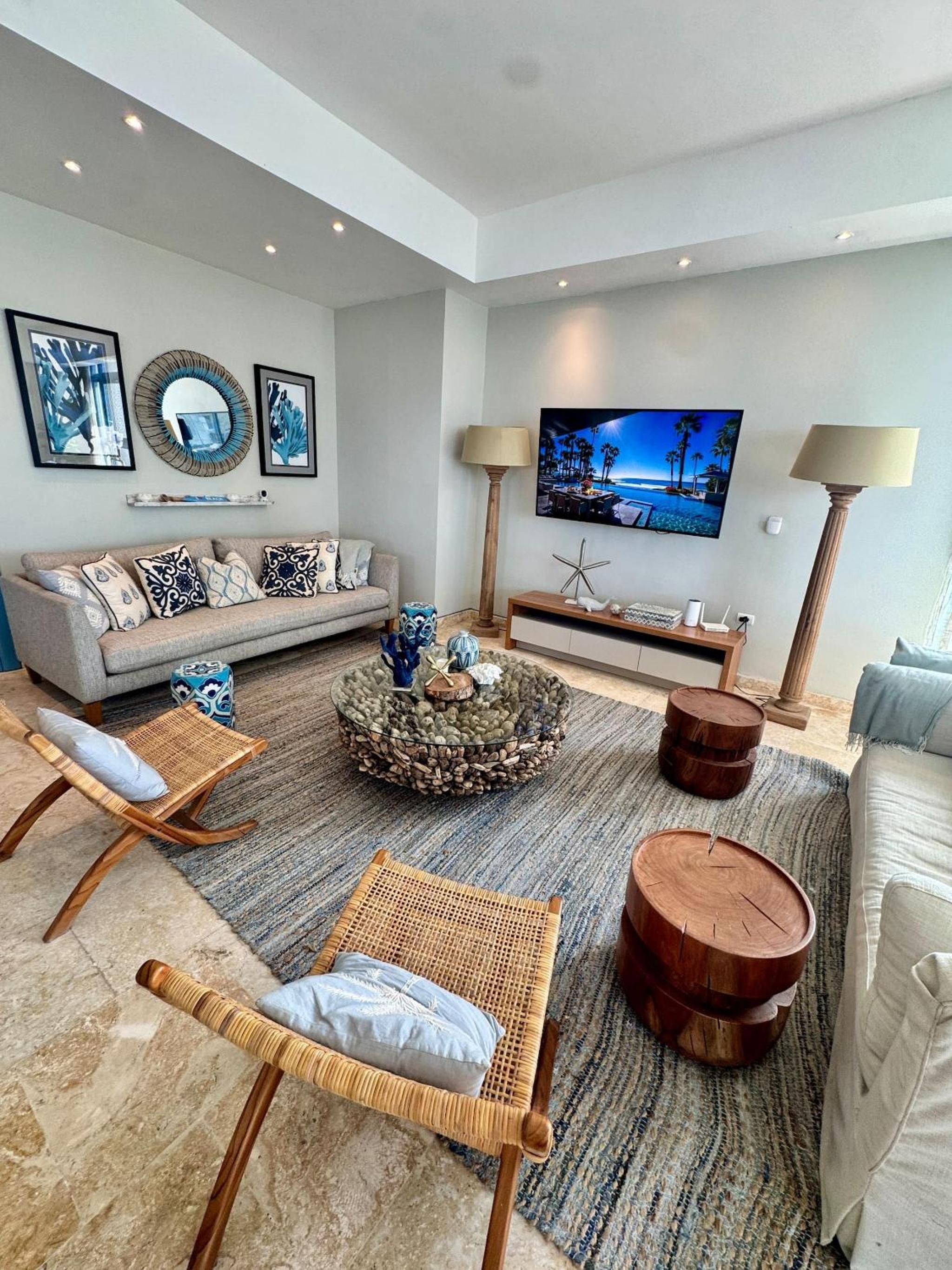 JuanDolio Penthouse 3 bedrooms Beachfront frente a hemingway
