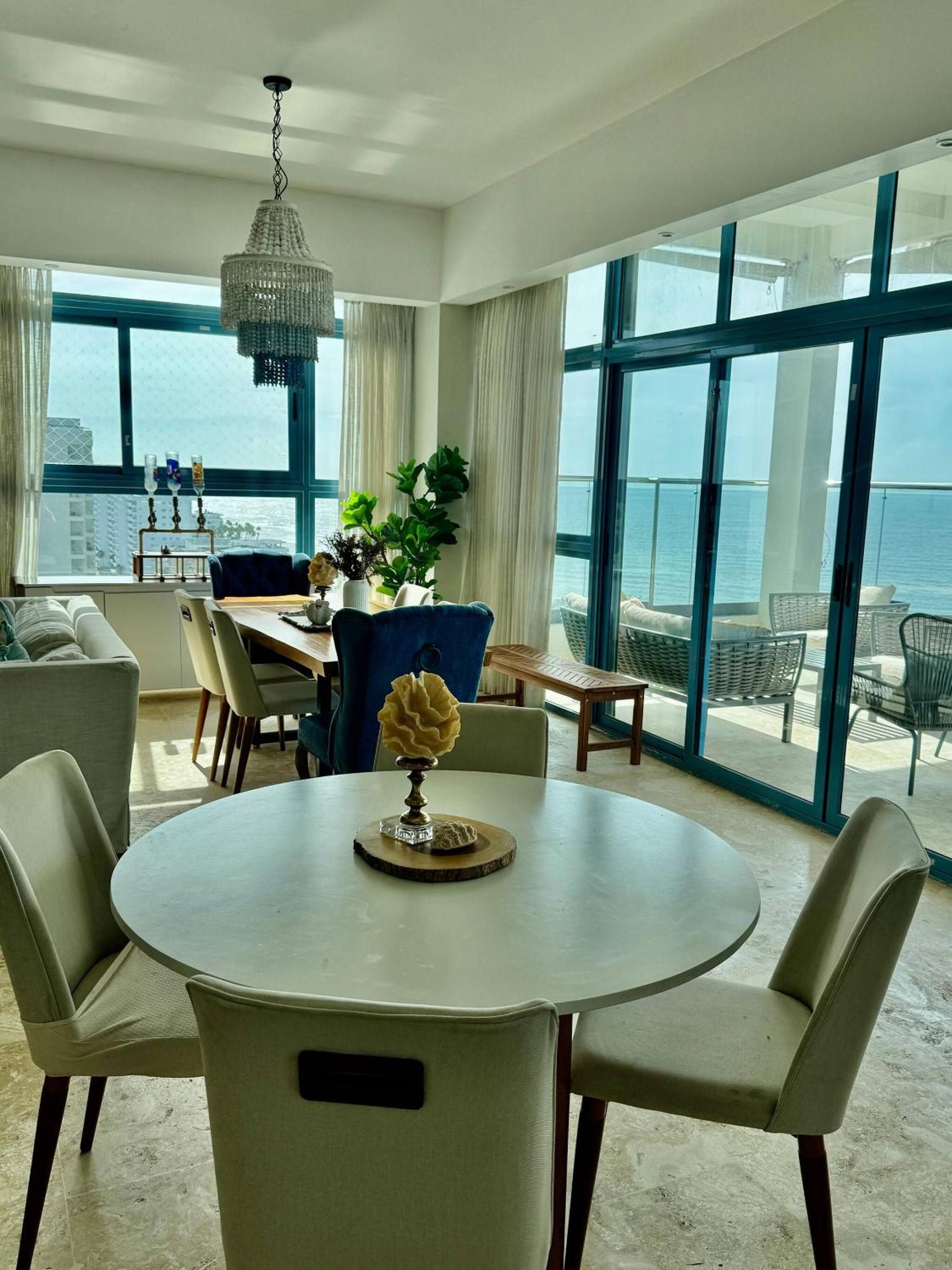 JuanDolio Penthouse 3 bedrooms Beachfront frente a hemingway