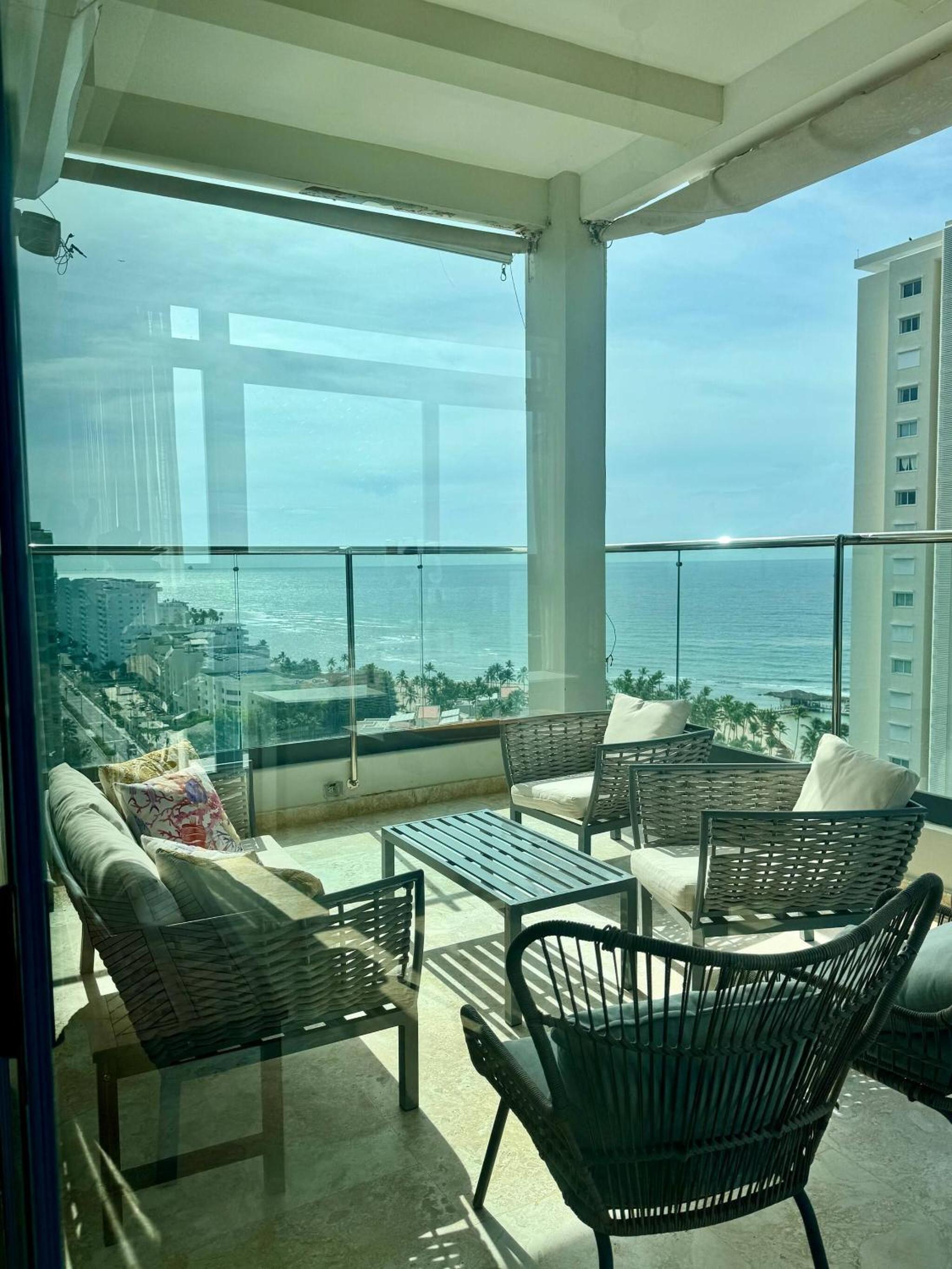 JuanDolio Penthouse 3 bedrooms Beachfront frente a hemingway