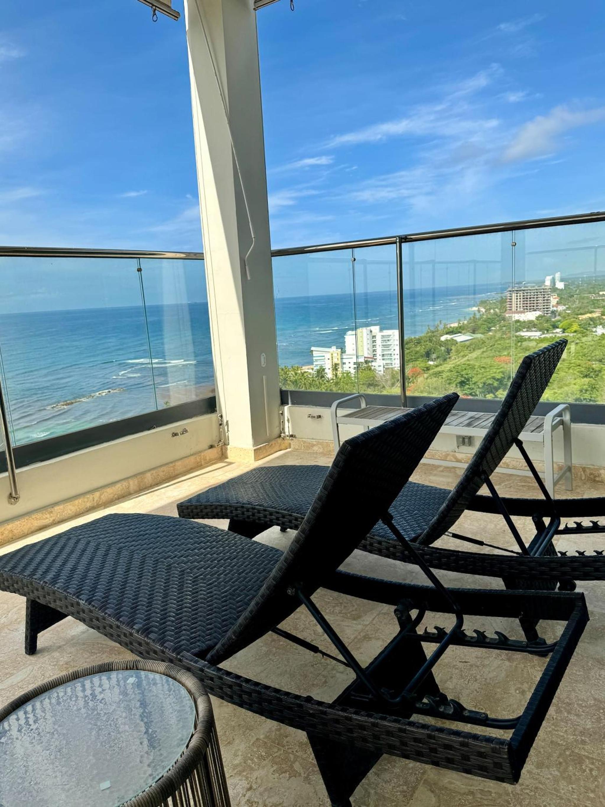 JuanDolio Penthouse 3 bedrooms Beachfront frente a hemingway