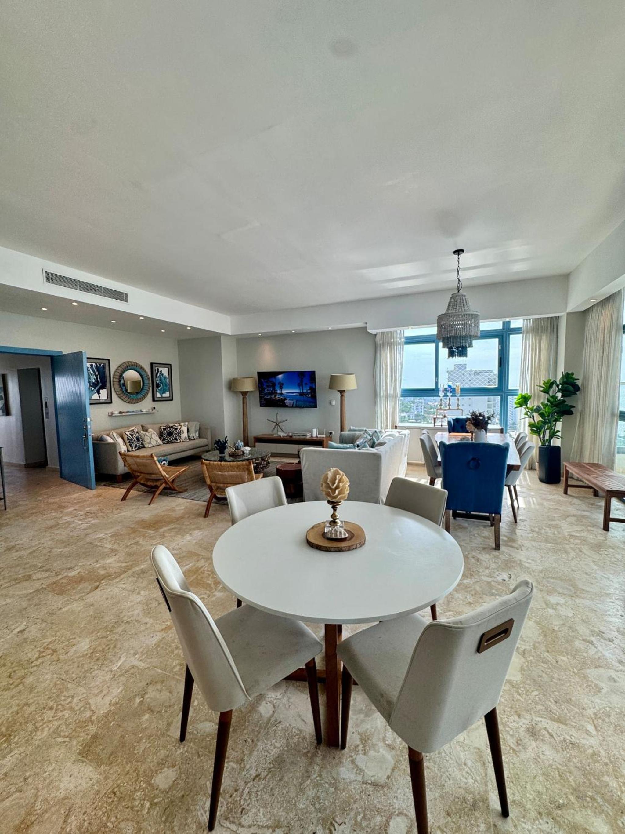JuanDolio Penthouse 3 bedrooms Beachfront frente a hemingway