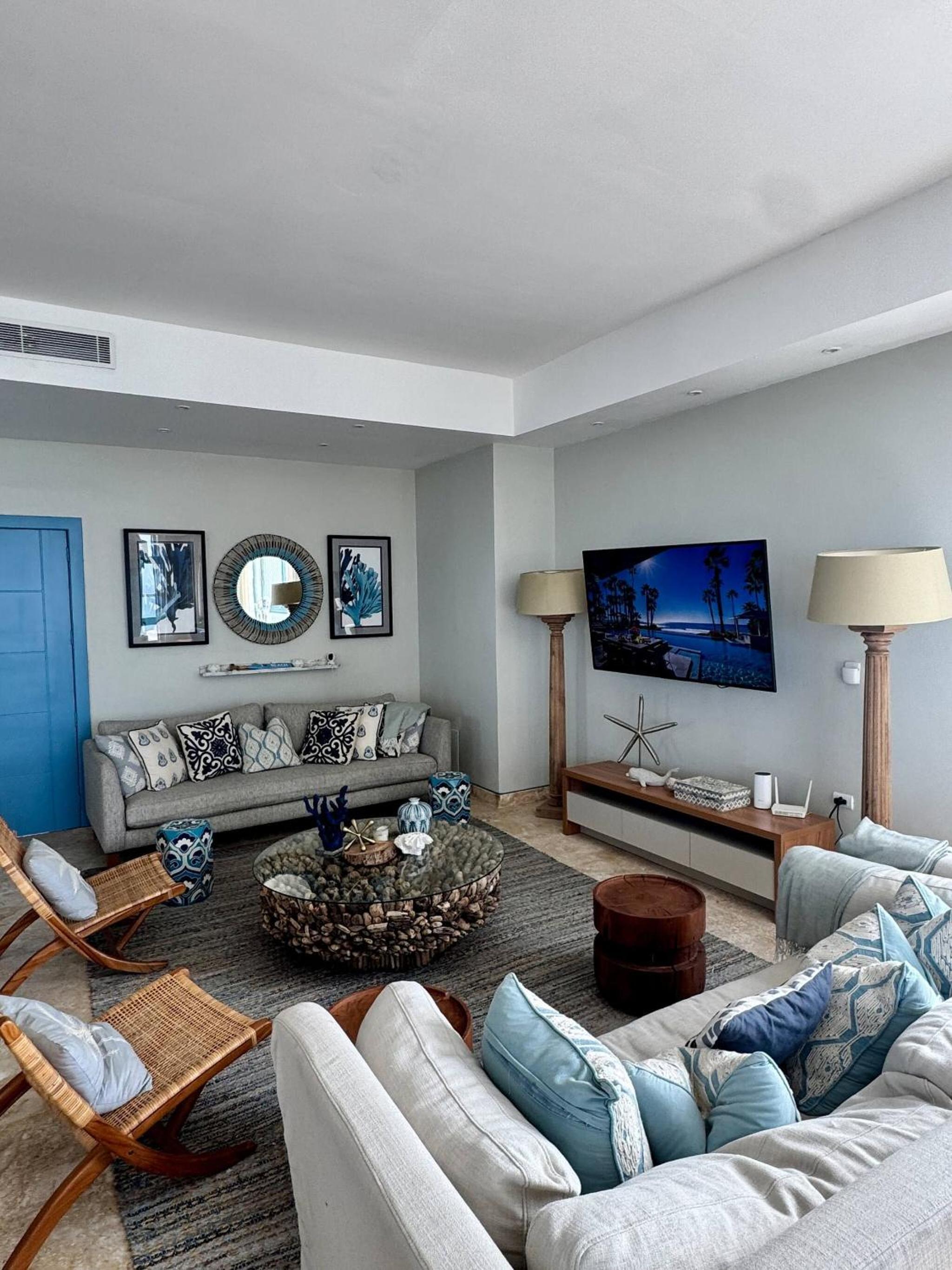 JuanDolio Penthouse 3 bedrooms Beachfront frente a hemingway
