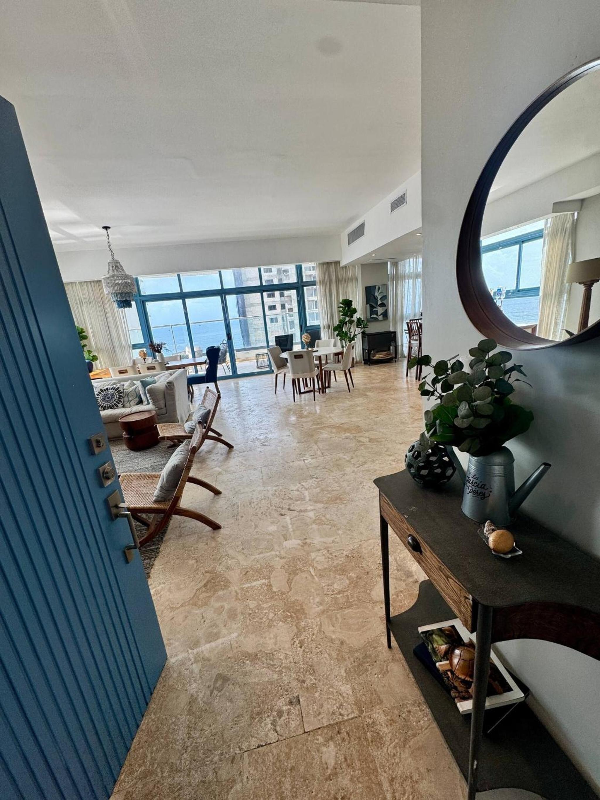 JuanDolio Penthouse 3 bedrooms Beachfront frente a hemingway