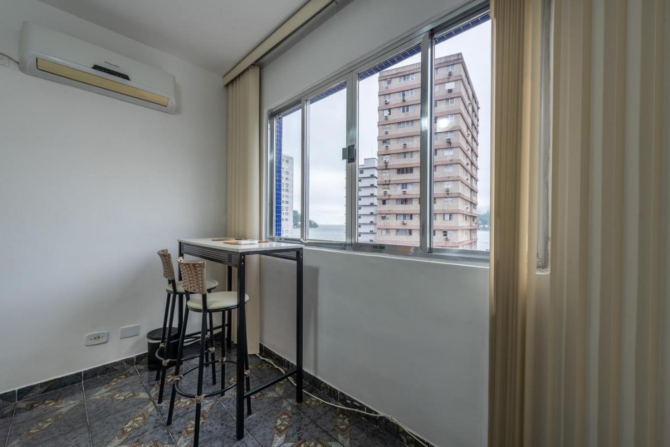 Loft Acolhedor com Estacionamento a 150m da Praia