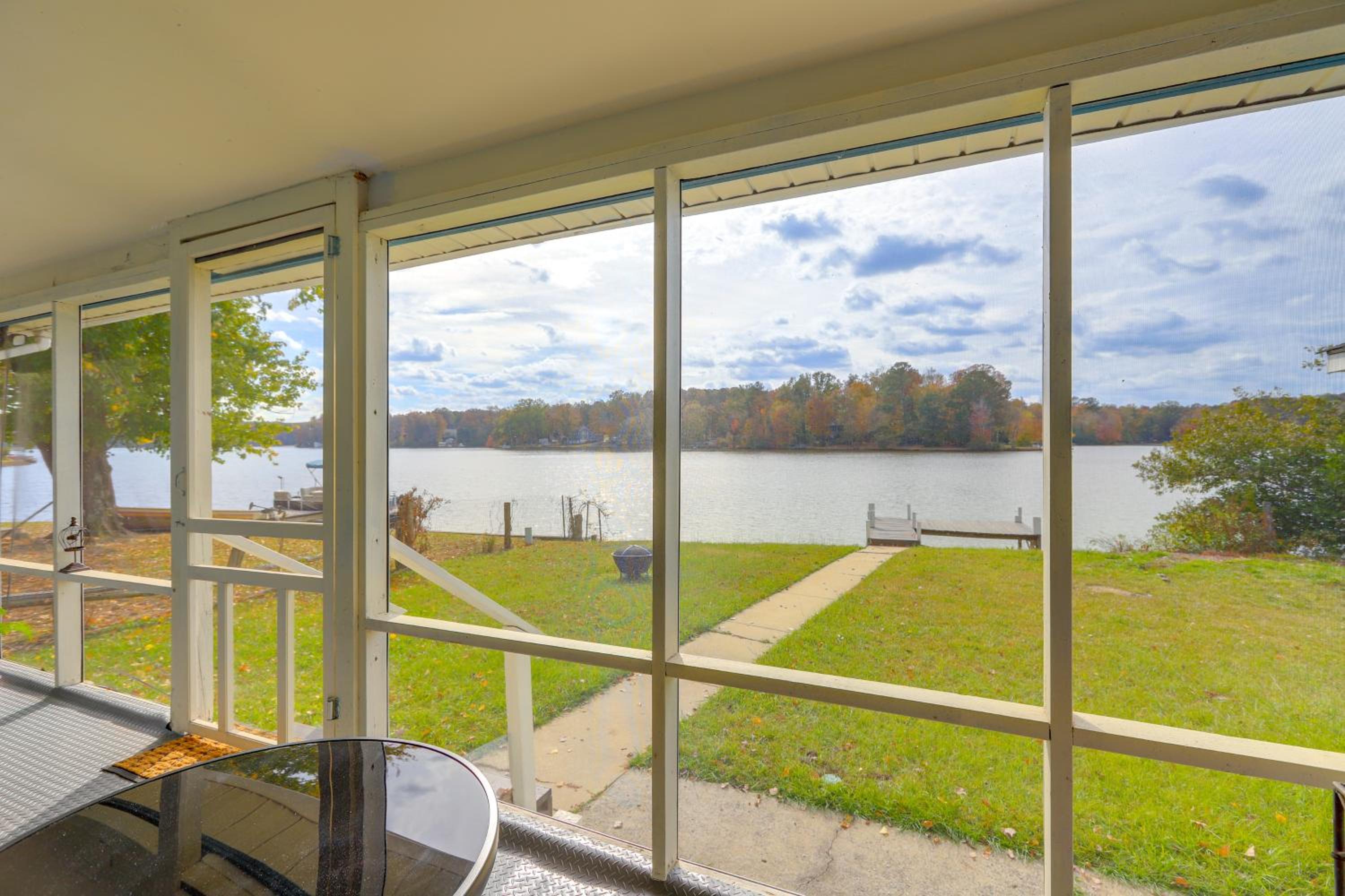 Lakefront Getaway with Dock and Views in Macon!
