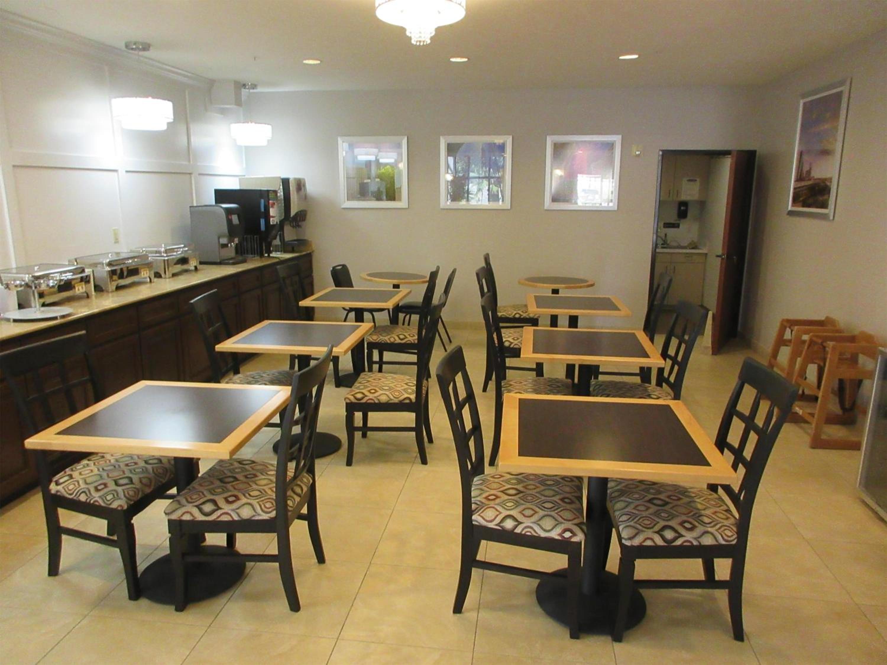 Best Western Champions Forest Inn and Suites