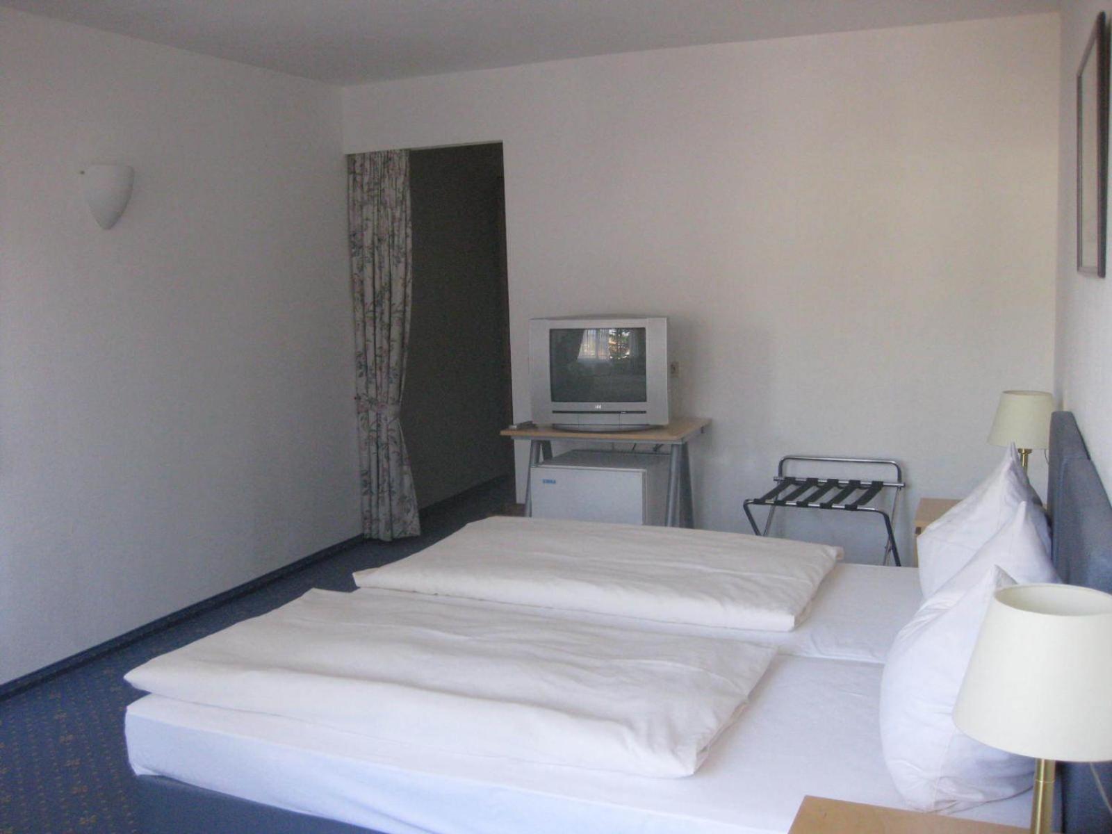 Sindelfingen Vacations - HAK Hotel am Klostersee - Property Image 7