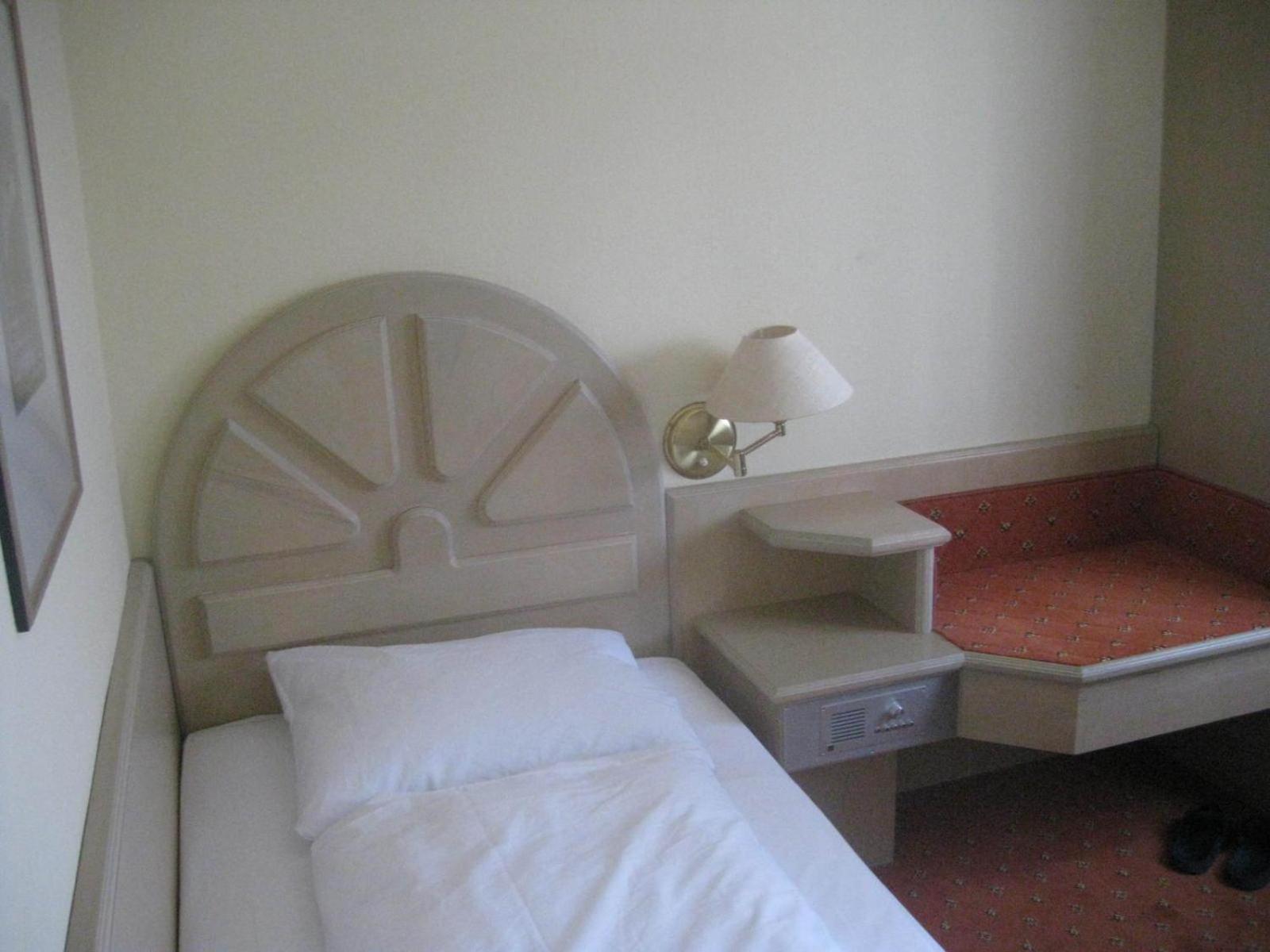Sindelfingen Vacations - Abakus-Hotel - Property Image 4
