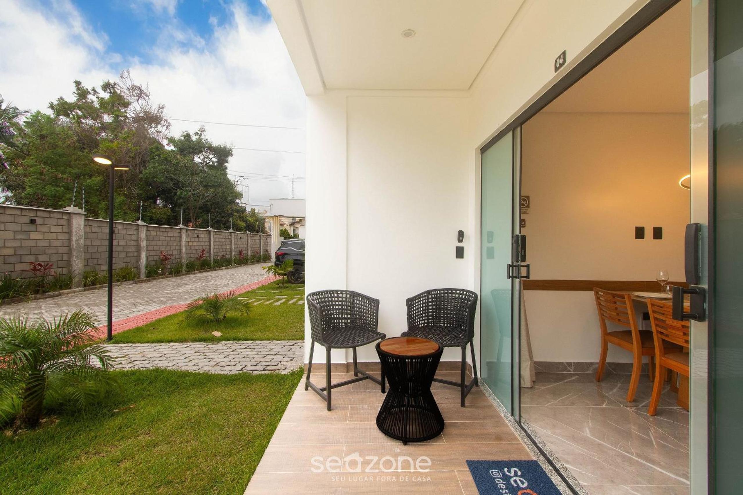 Full stay with pool just 350m from the beach in Porto Seguro | PRY