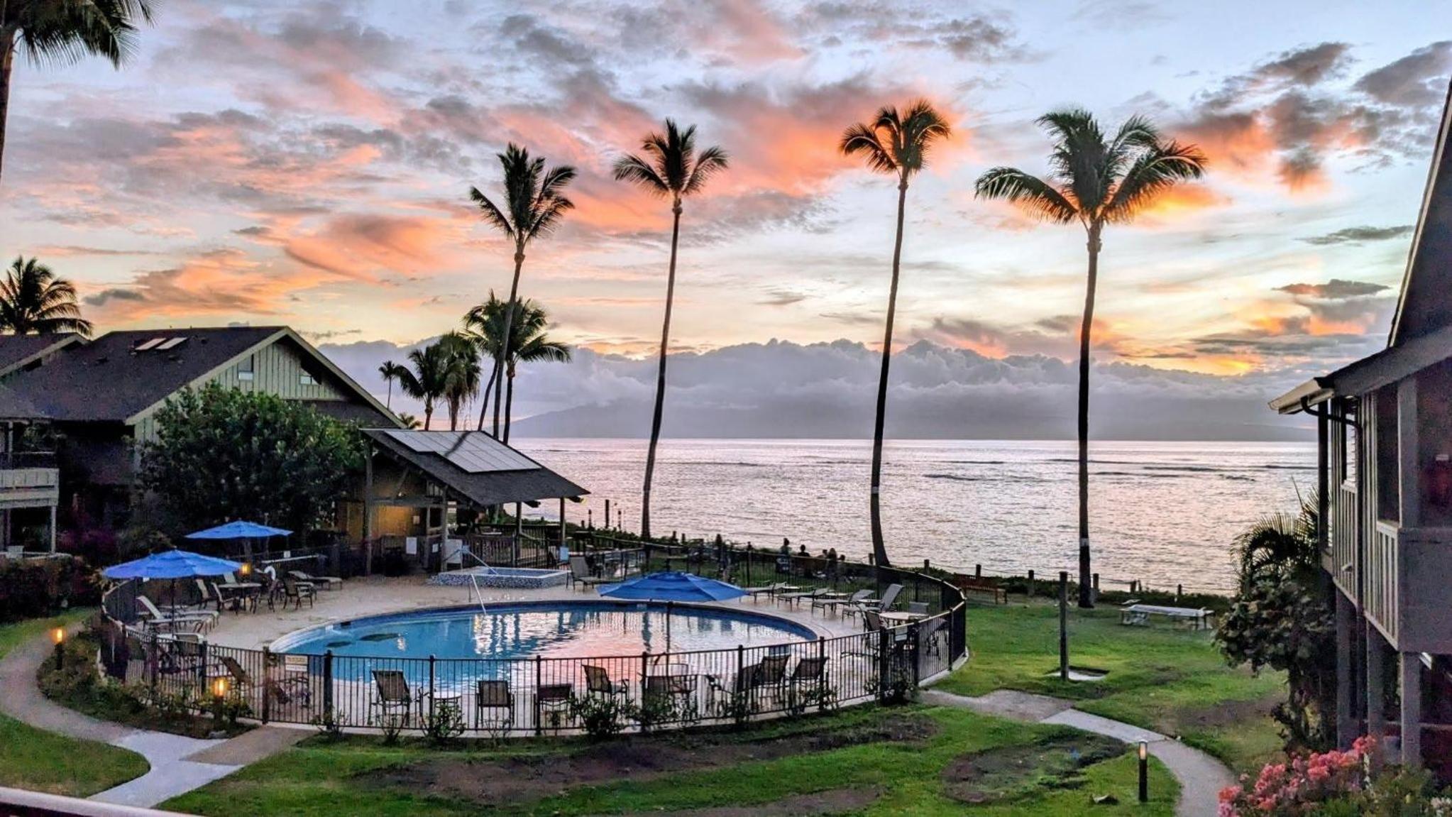 Kahana Village 17 · KHV 17 Spacious 2BD Condo w Oceanviews and S