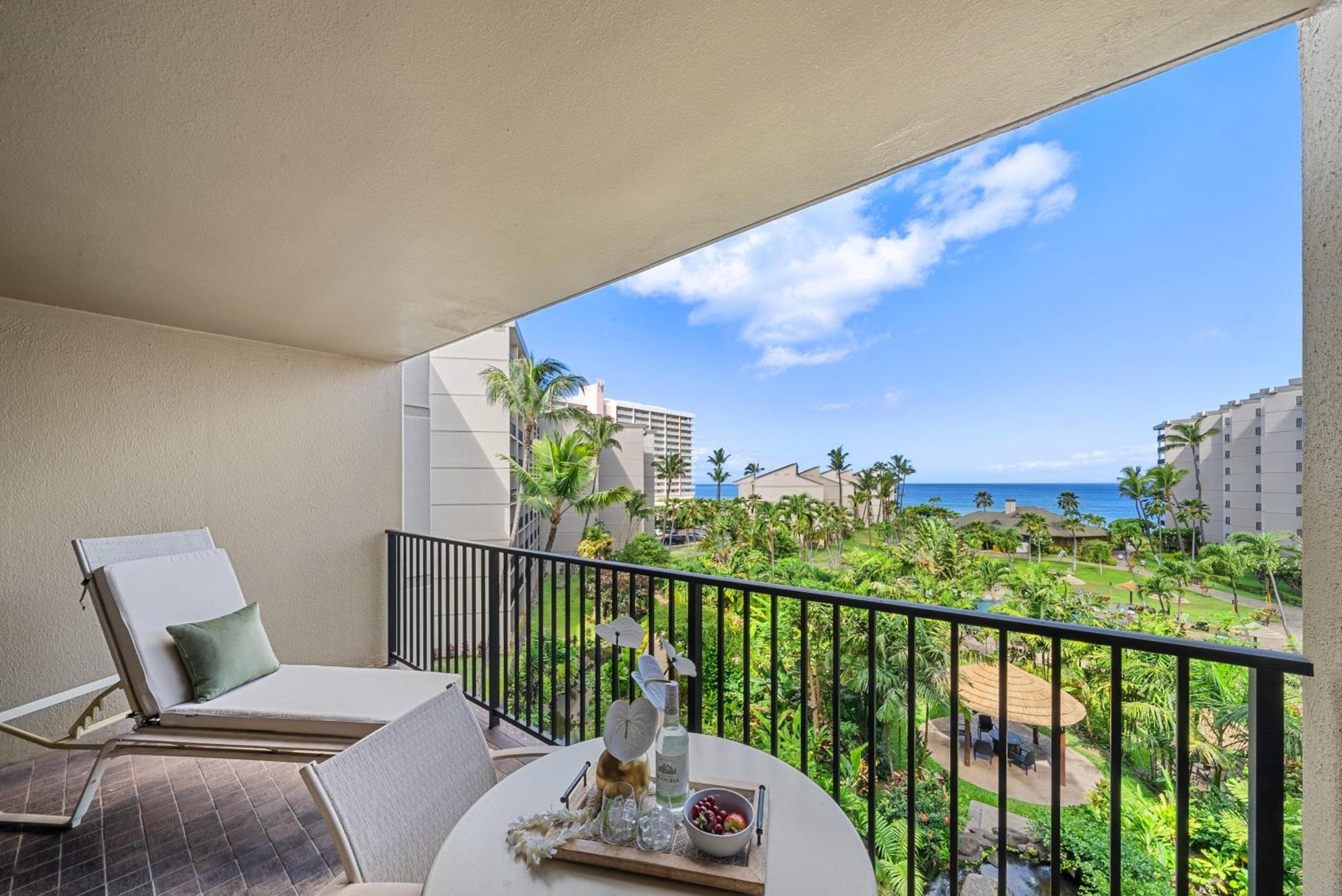 Kaanapali Shores 529 · KS 529 Oceanview 2BD Condo Steps to the P