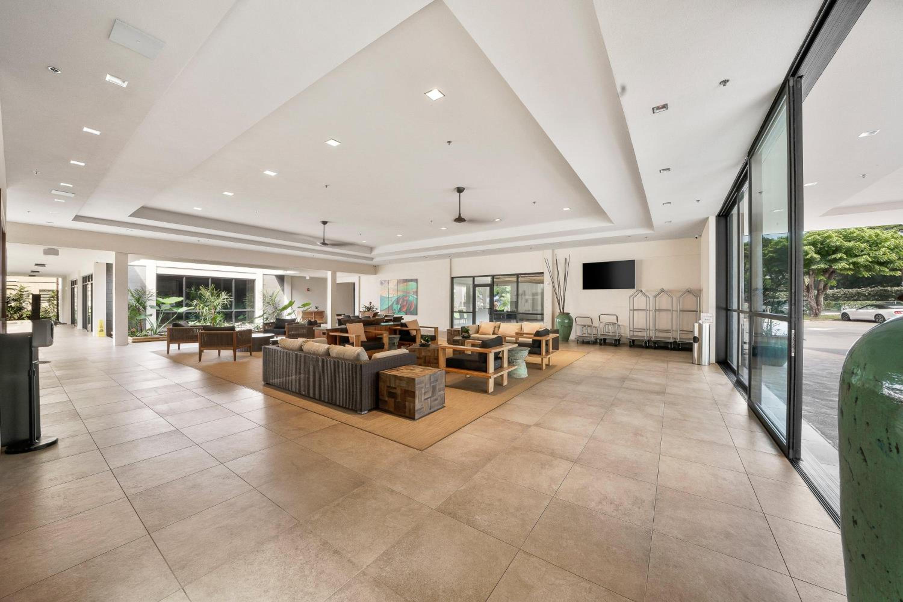 Valley Isle 904
