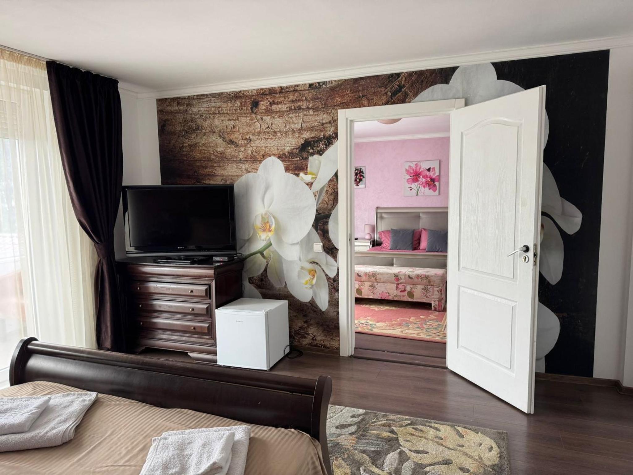 Casa Rosa by MANAGR