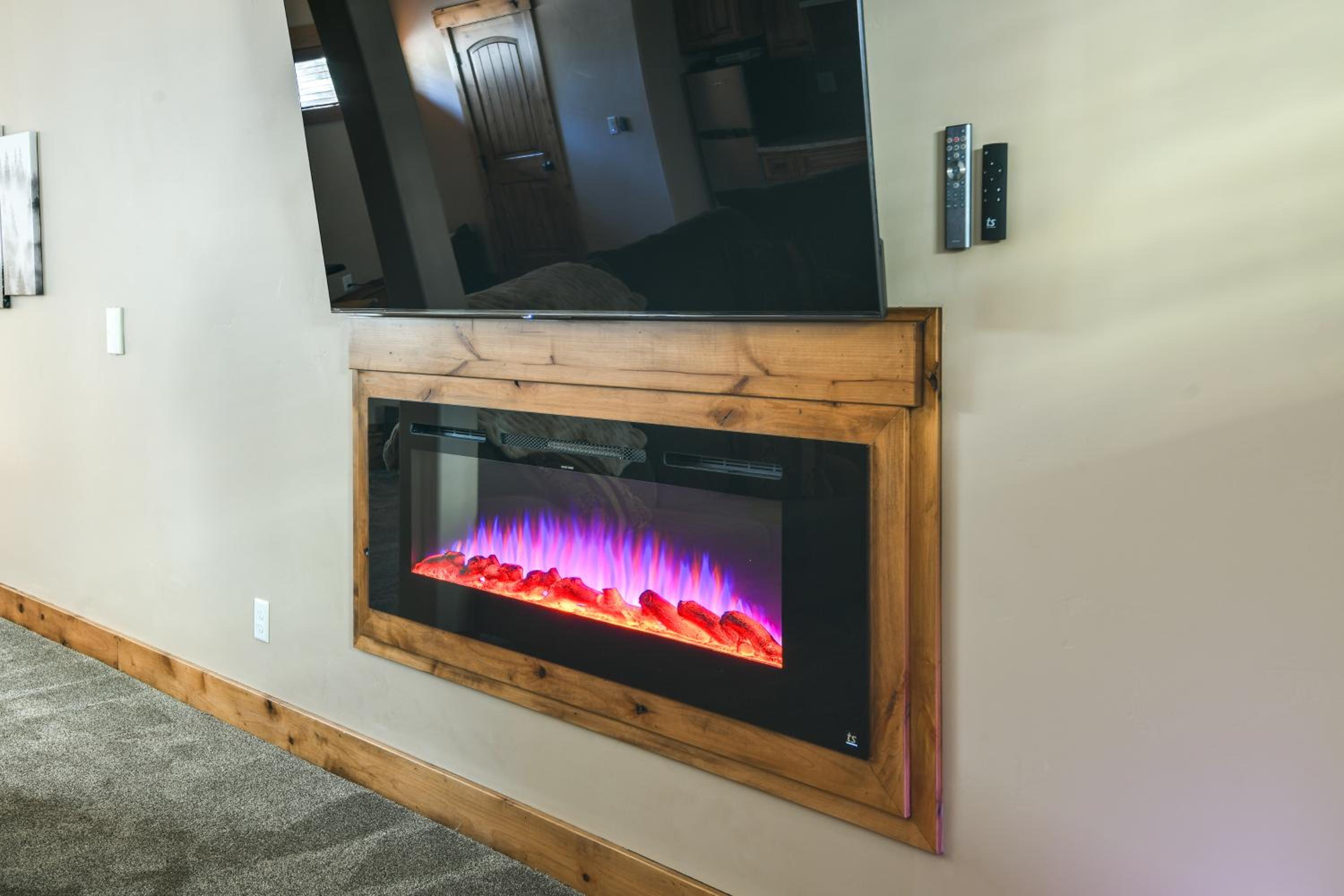 Gateway to Yellowstone! Modern Island Park Cabin